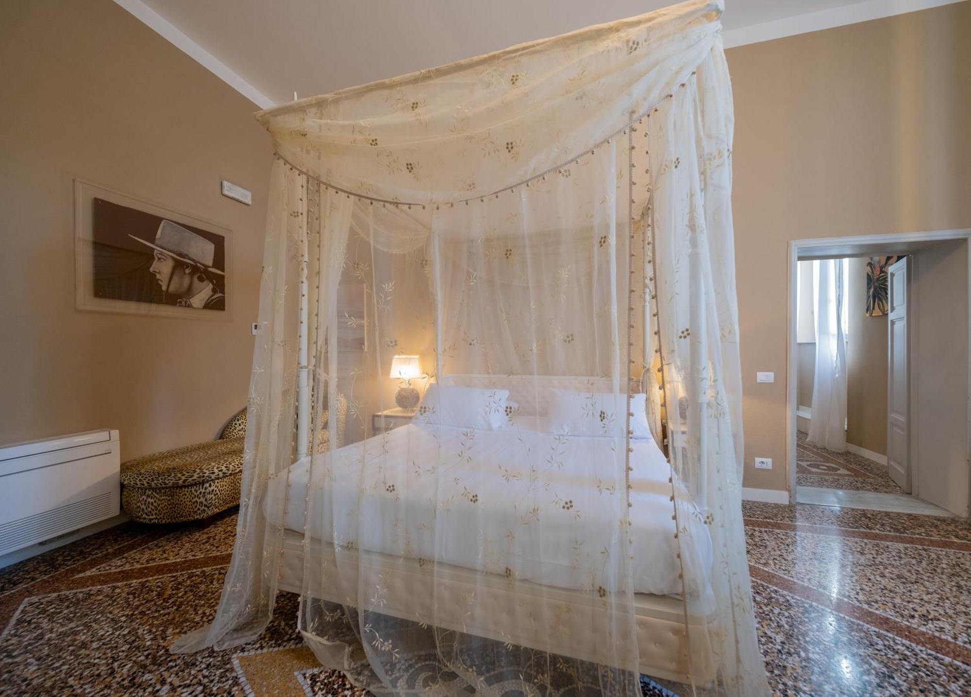 Lungarno Buozzi 7 Căn hộ