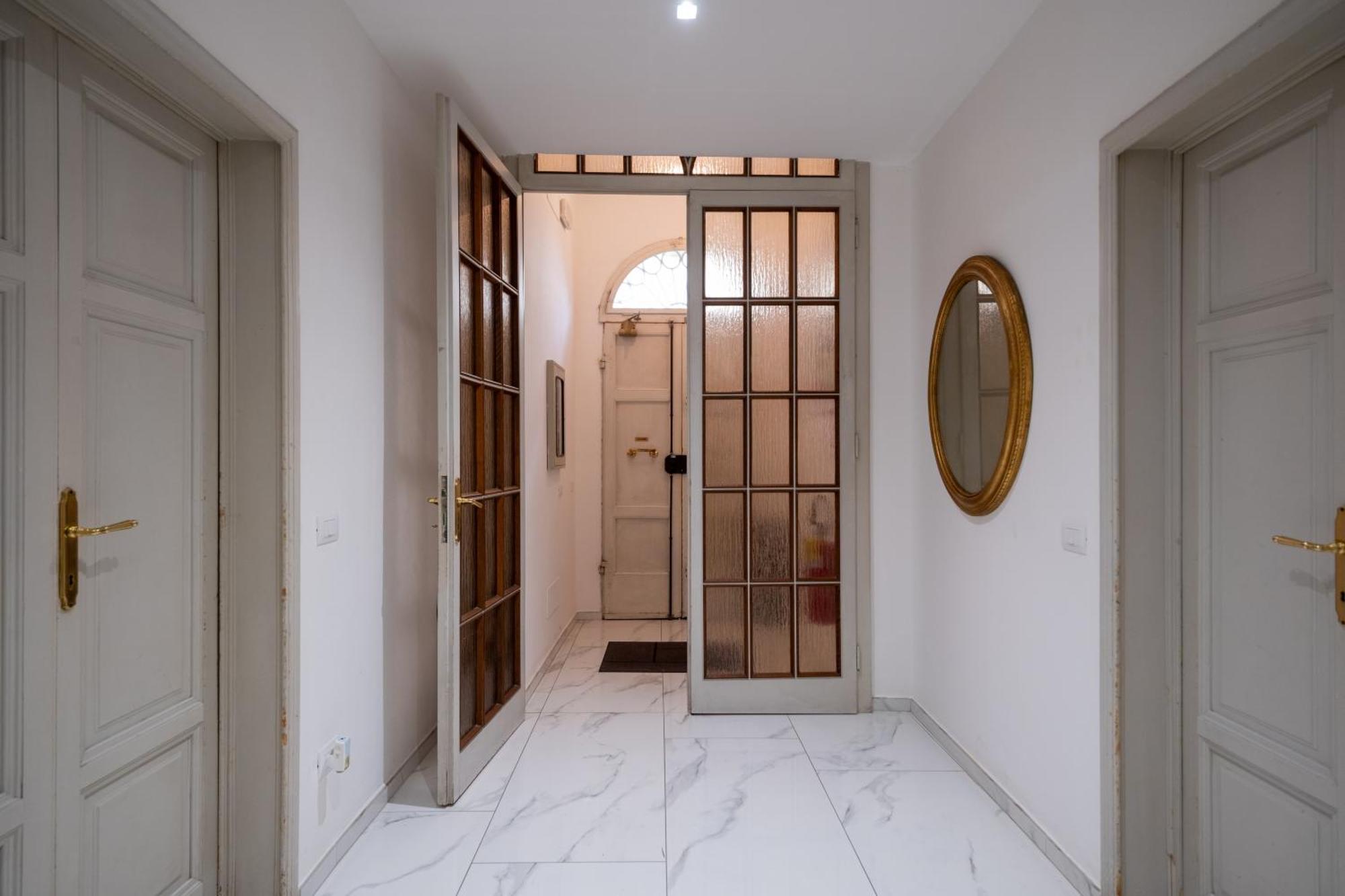 Căn hộ Lungarno Buozzi 7 *