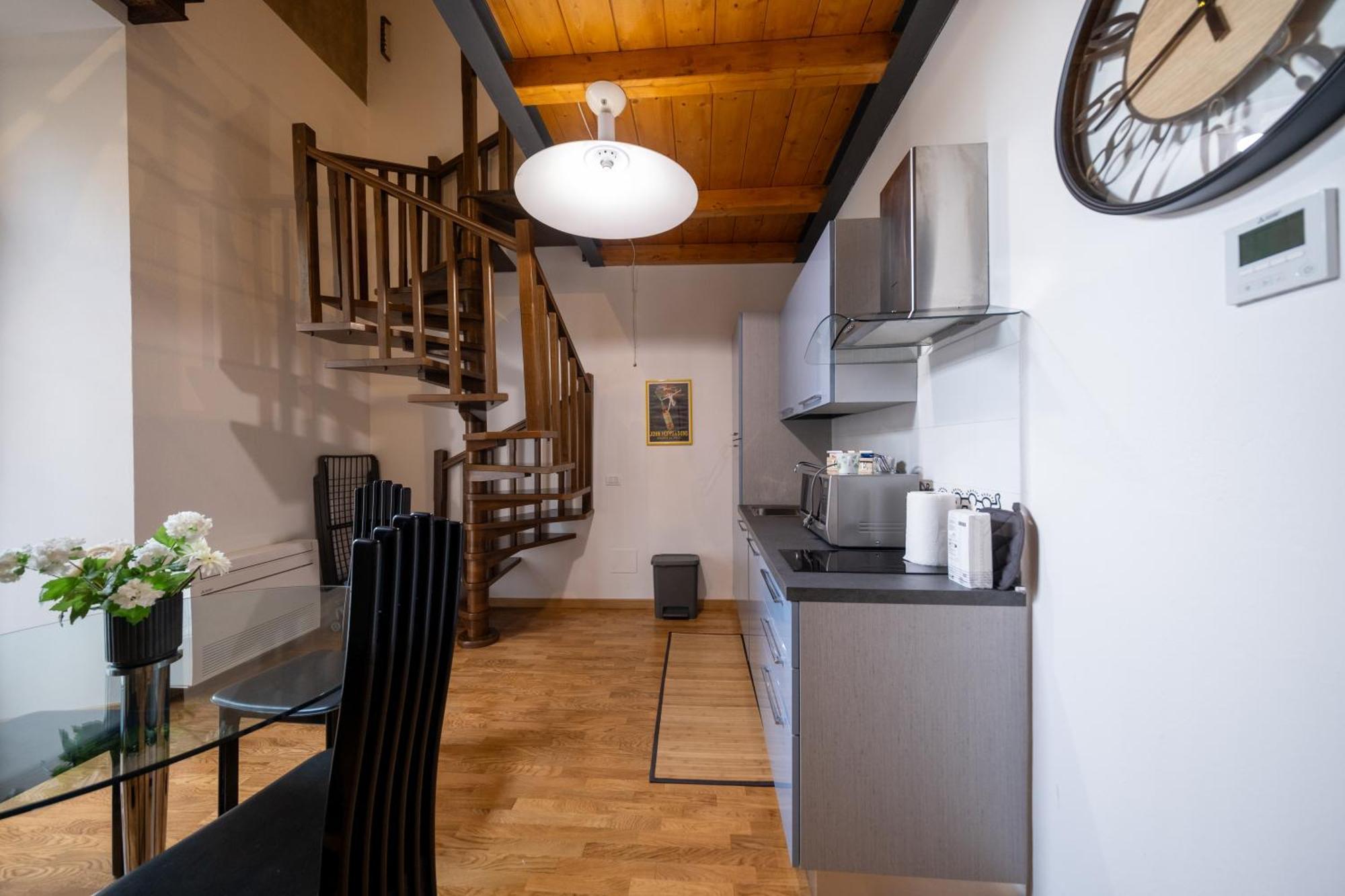 Apartment Lungarno Buozzi 7 *