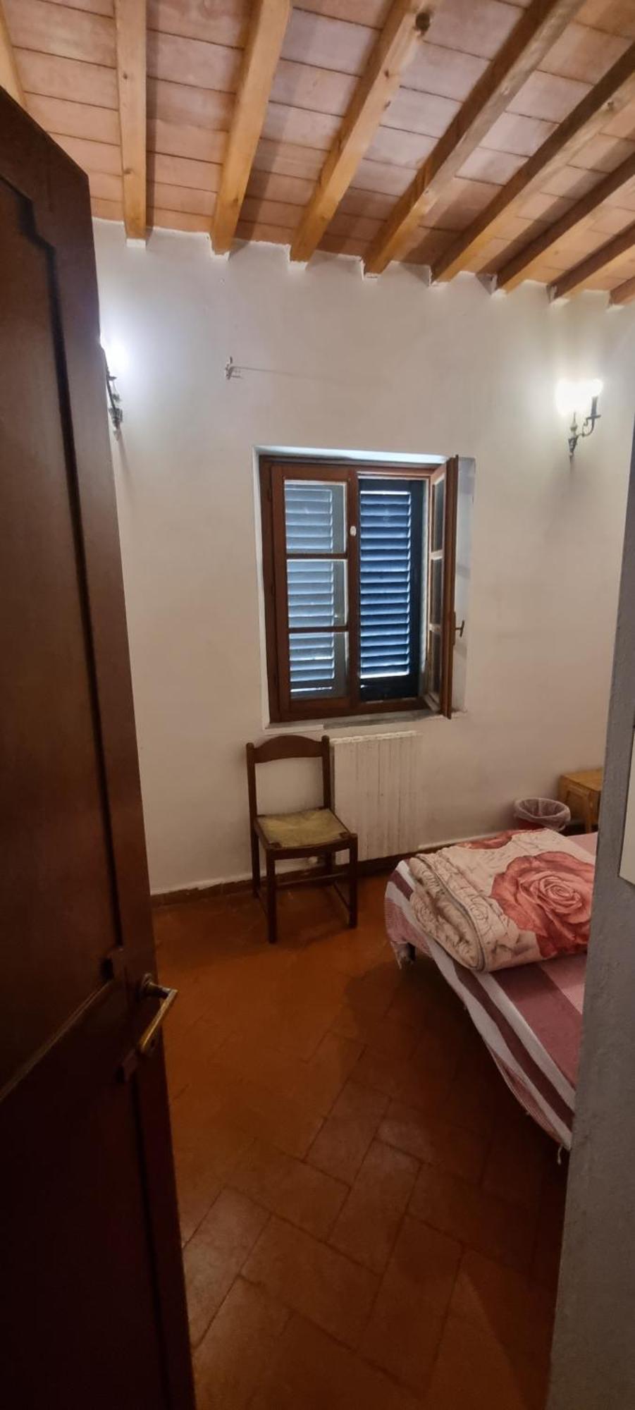 Cozy Bedroom Pisa