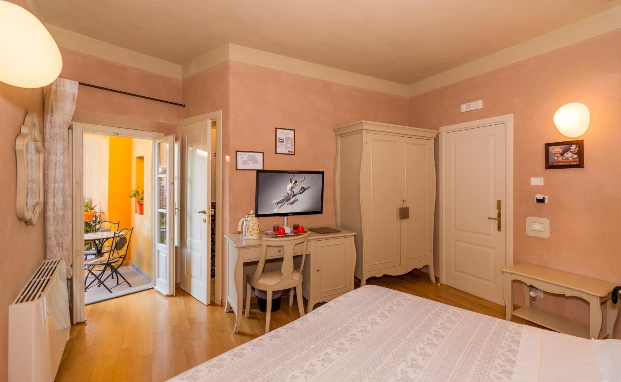 Residenza D'epoca Relais I Miracoli 2*