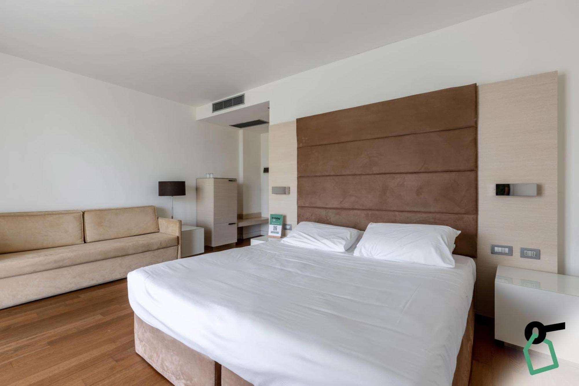 Hotel Hotiday Collection - Pisa