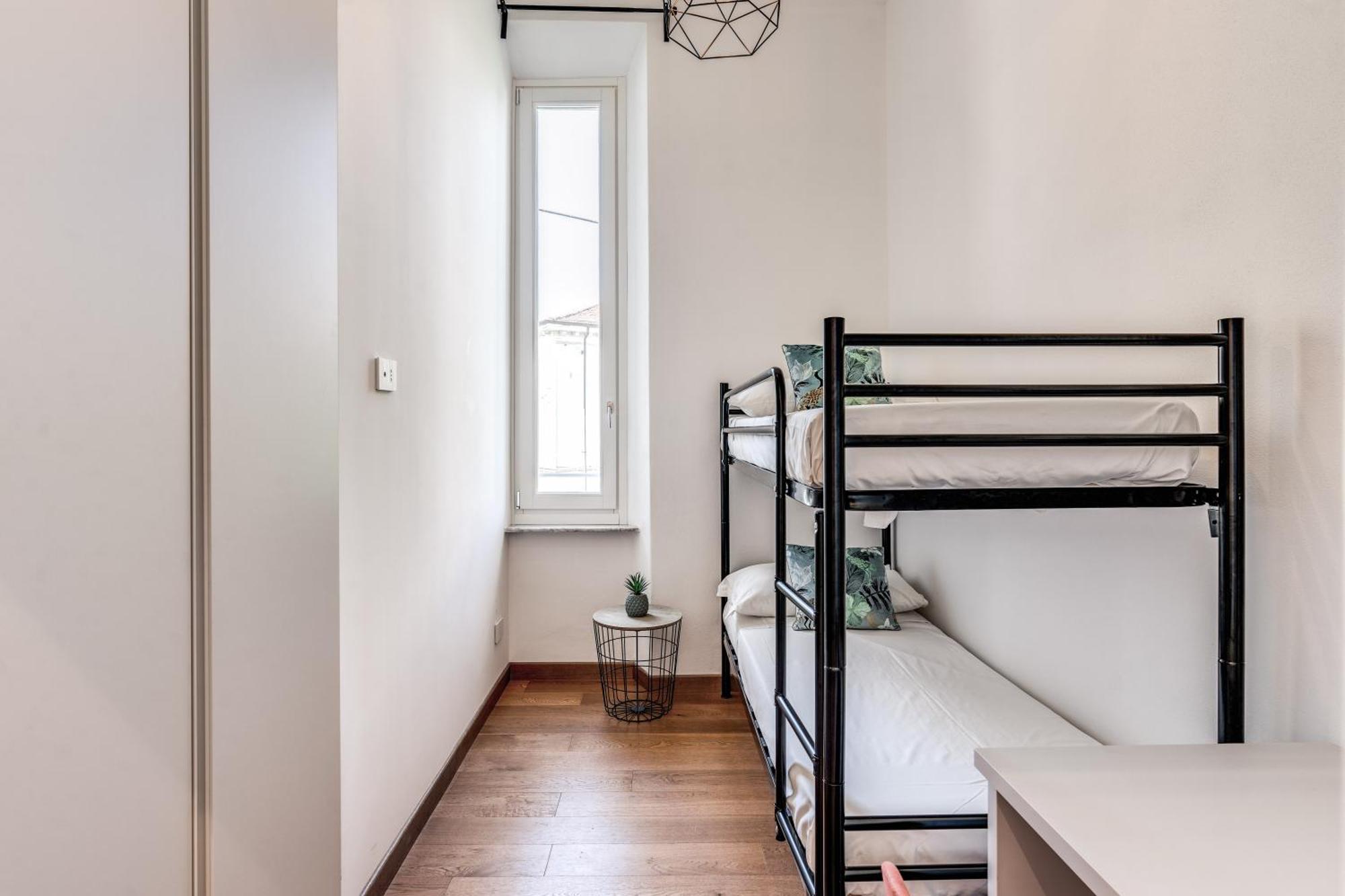 Aweshomeitaly Luxury Apartment
