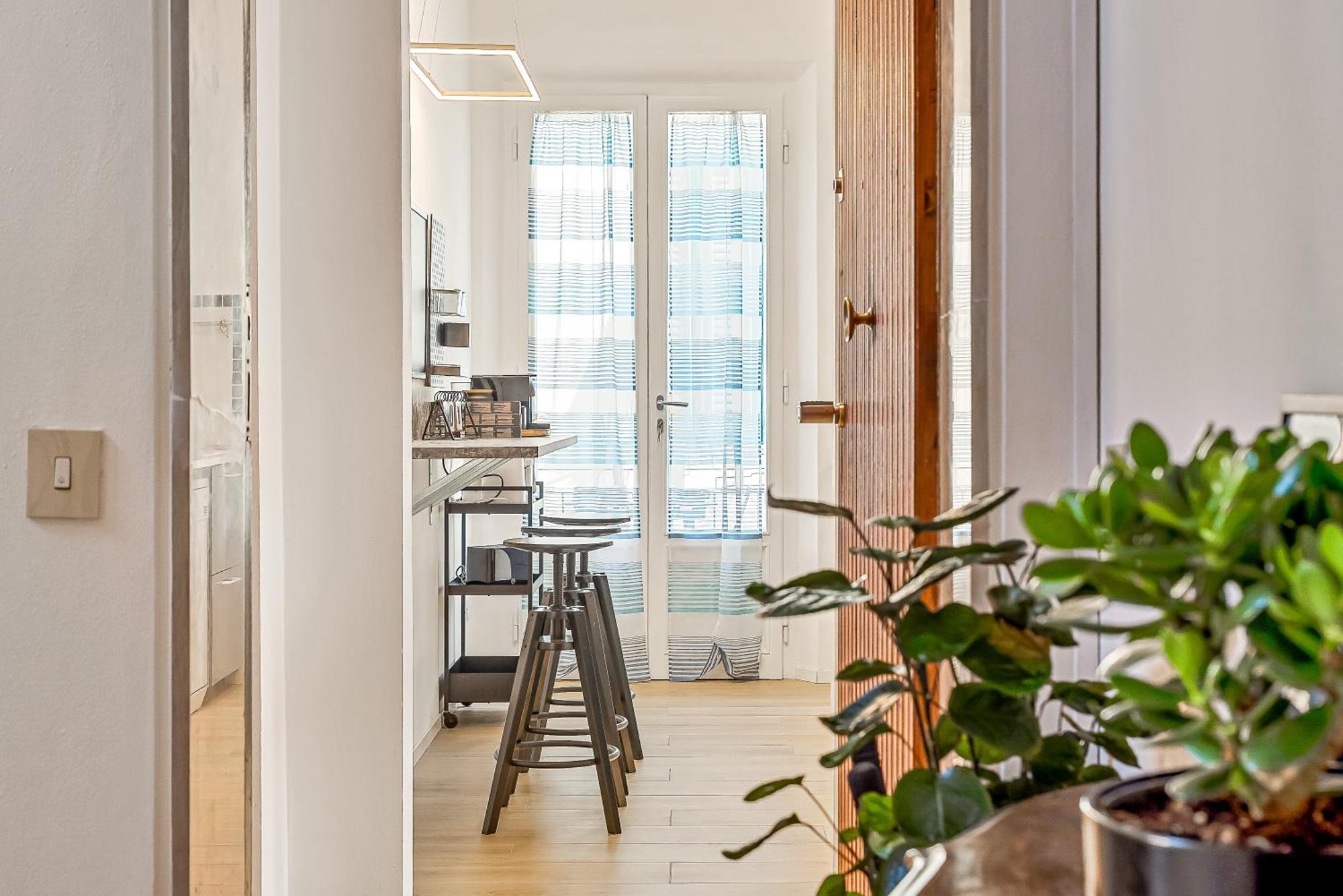 Appartement Bauhaus - Sleepwithme - Free Parking - Free Braeakfast - Very Friendly Staff