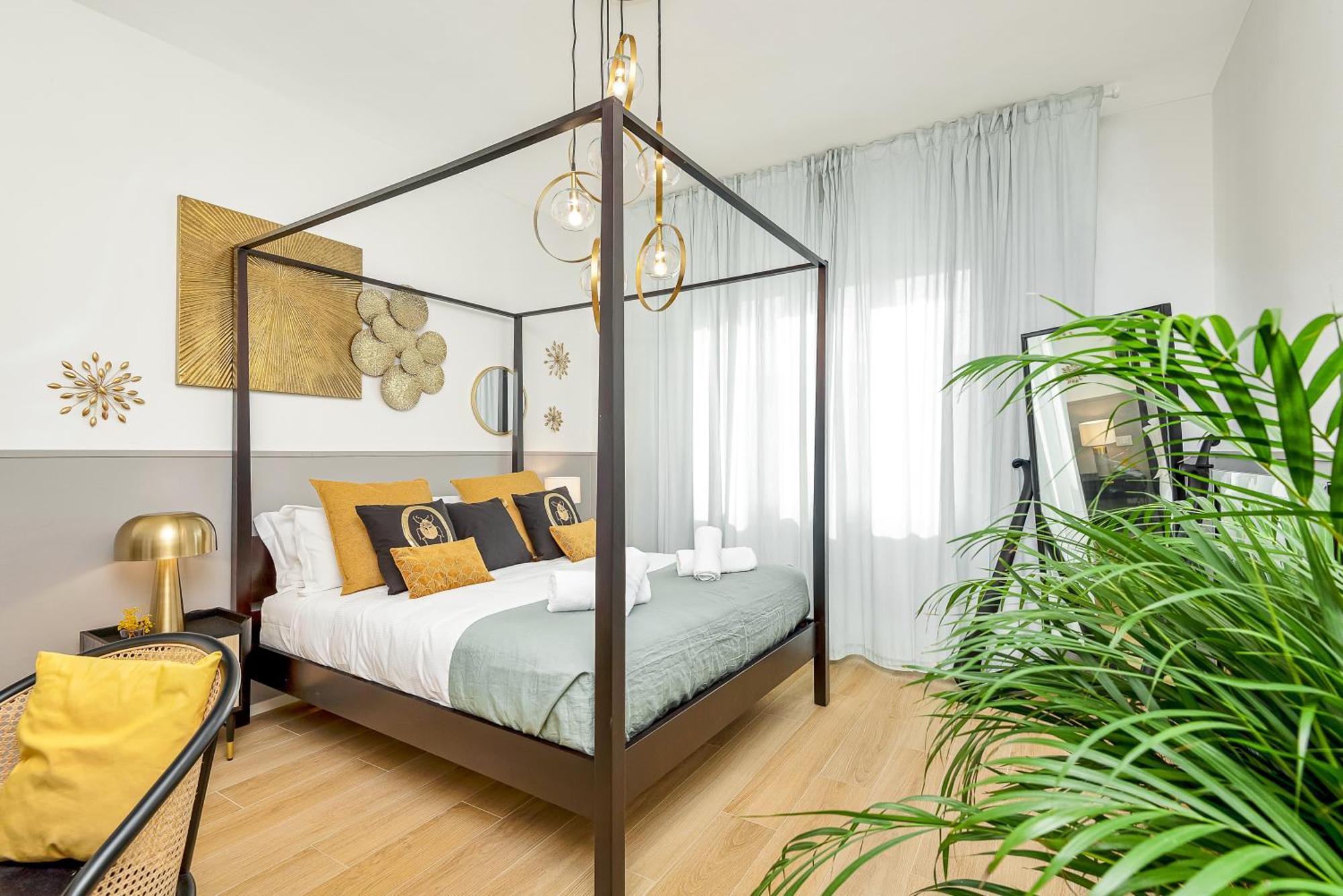 Bauhaus - Sleepwithme - Free Parking - Free Braeakfast - Very Friendly Staff *