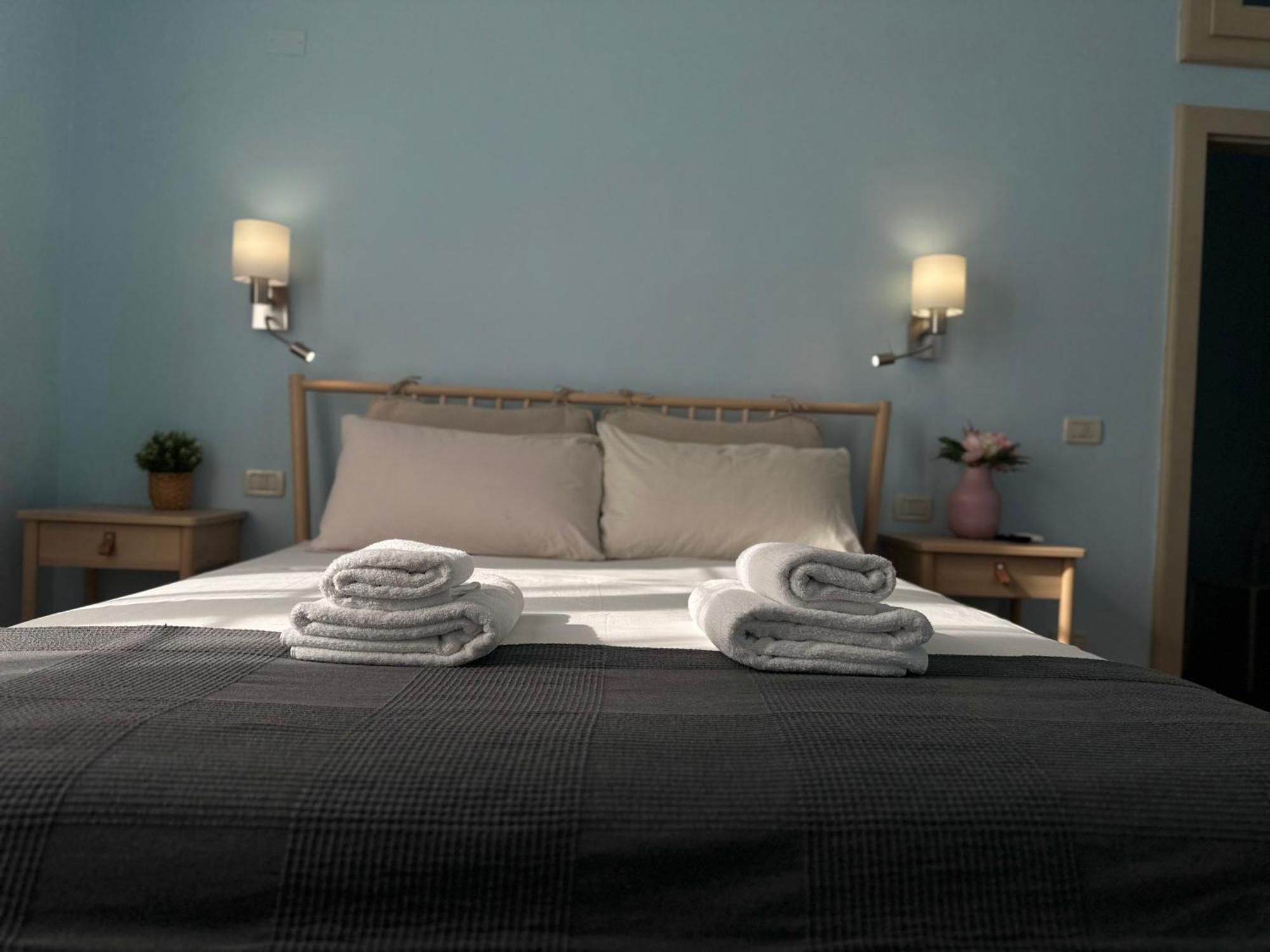 - Residenza D'epoca Piazza Cairoli Bed & Breakfast Pisa