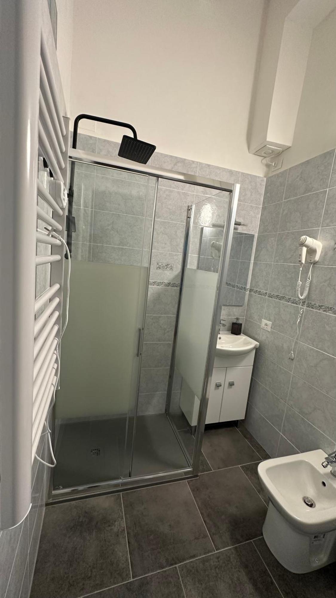 - Residenza D'epoca Piazza Cairoli Bed & Breakfast Pisa