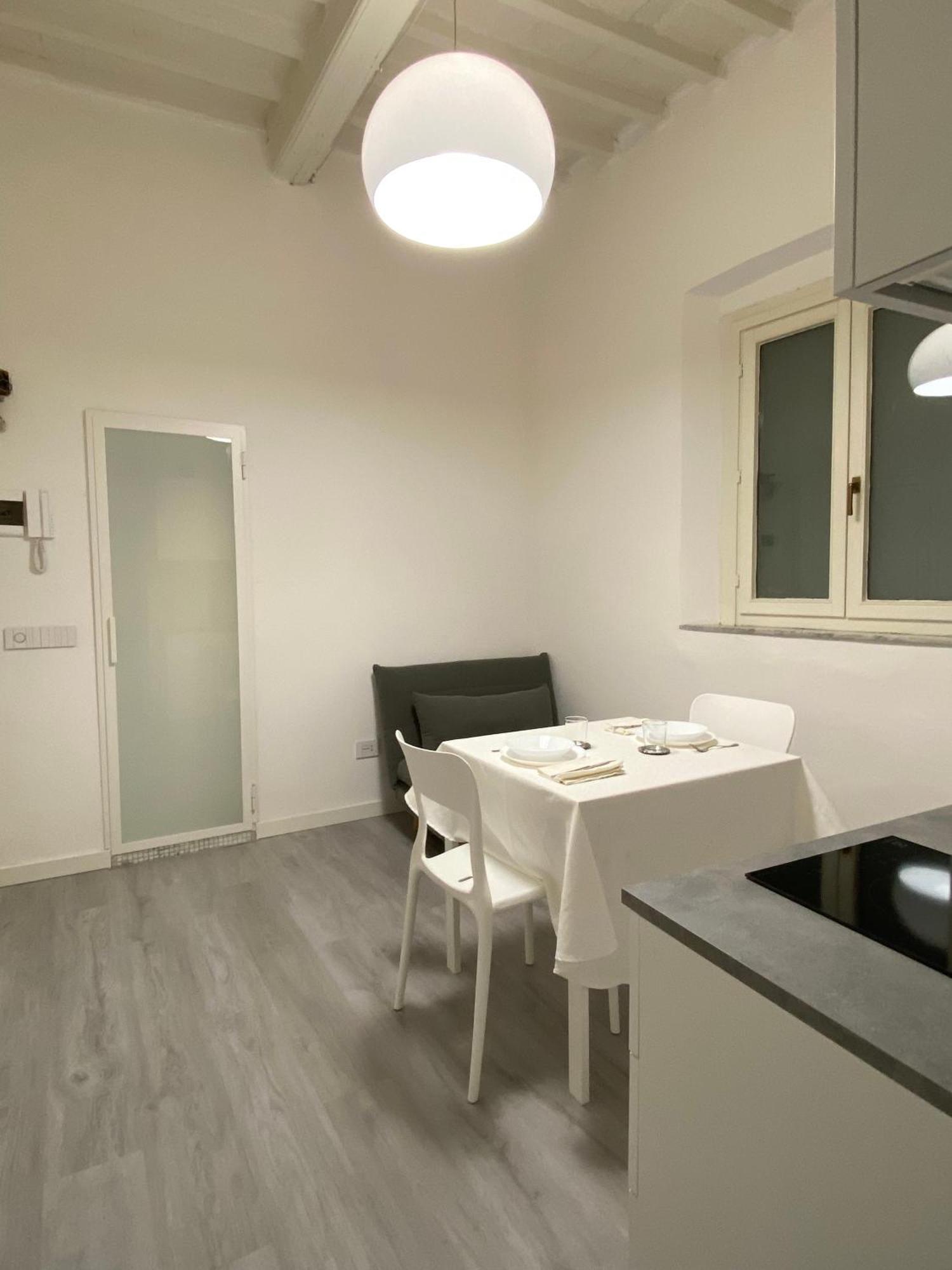 Ii Sogno Nel Vicolo Pisa