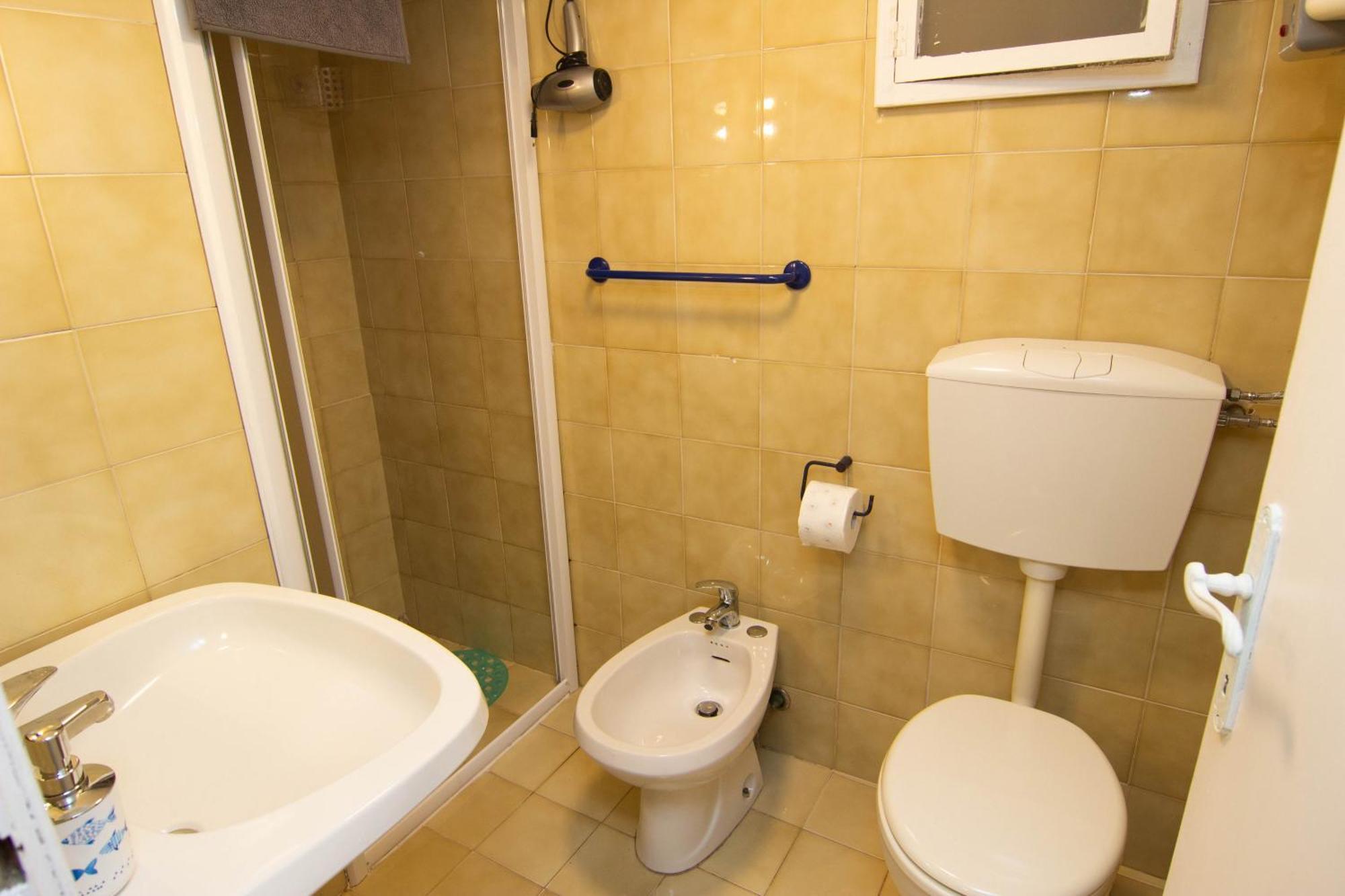 Nel Cuore Di Pisamonolocale In Palazzo Storico. *