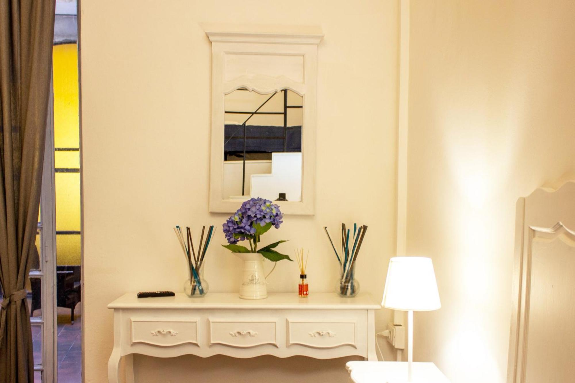 Apartment Nel Cuore Di Pisamonolocale In Palazzo Storico.