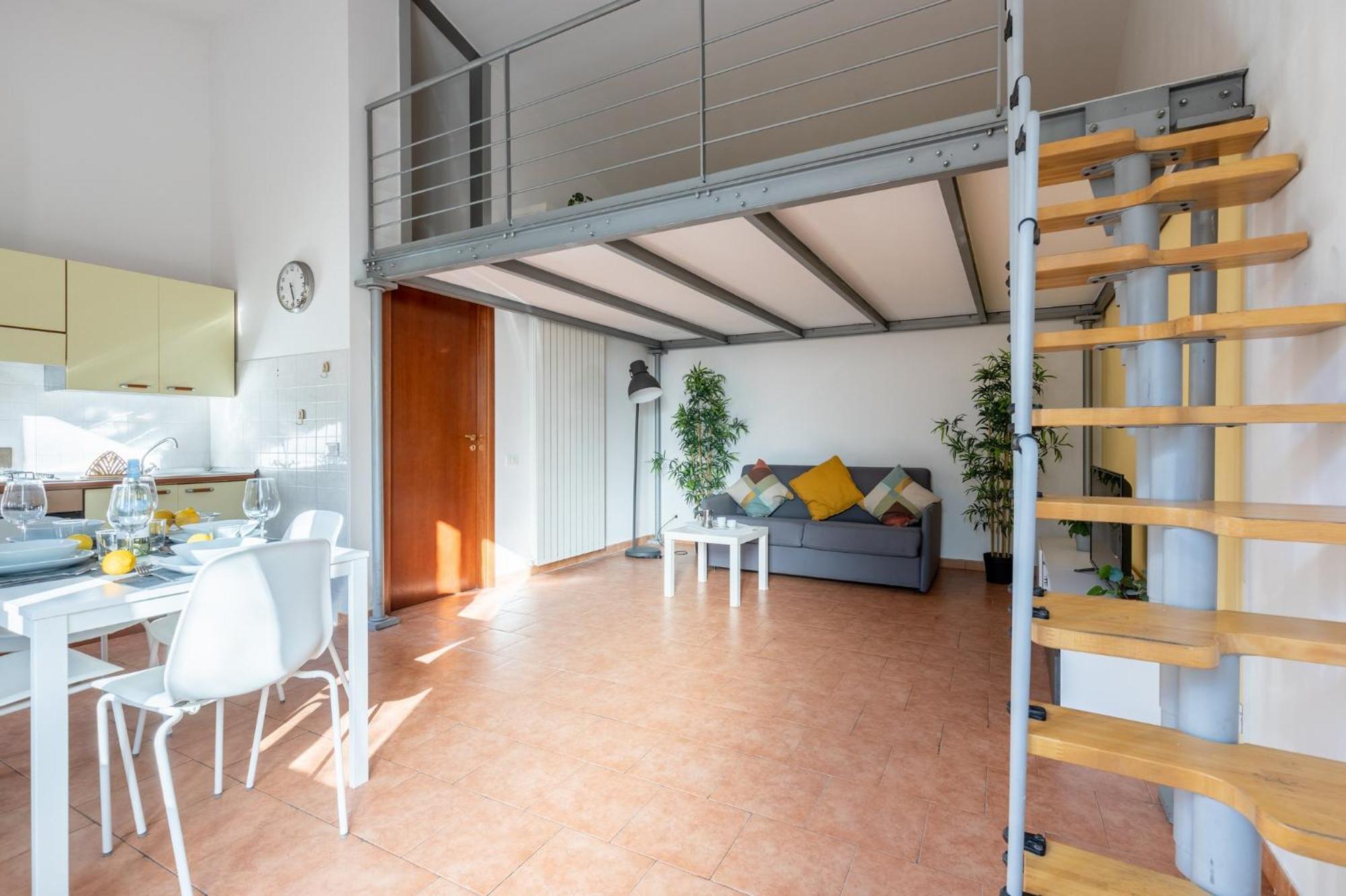 Four Shades Of Apartment Pisa