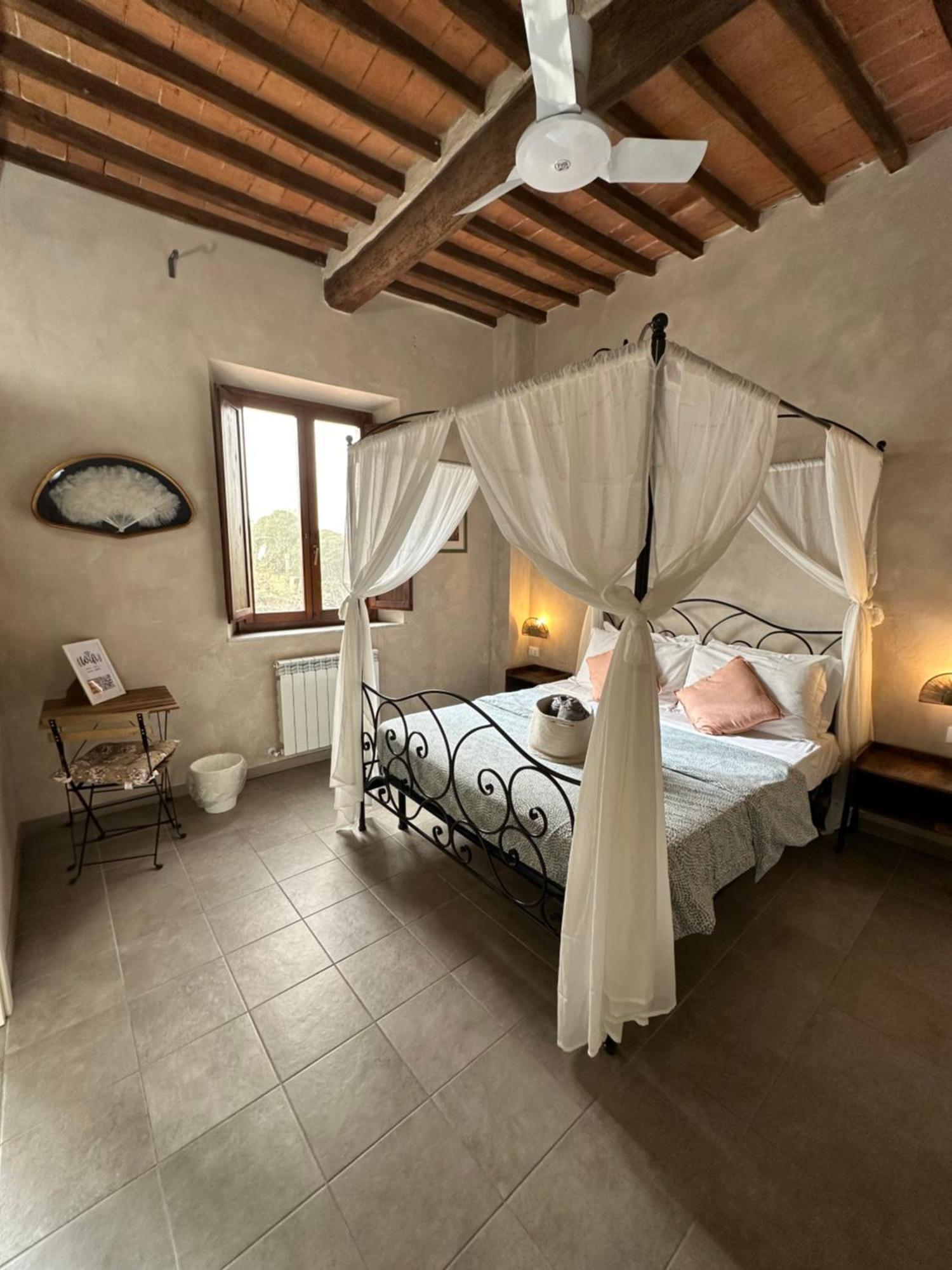 Country house Il Casale Toscano: Tower Proximity With Self Check-in
