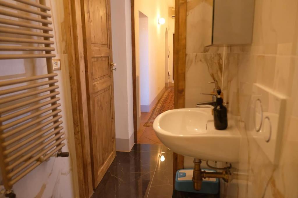 Romantic Apartment Pisa