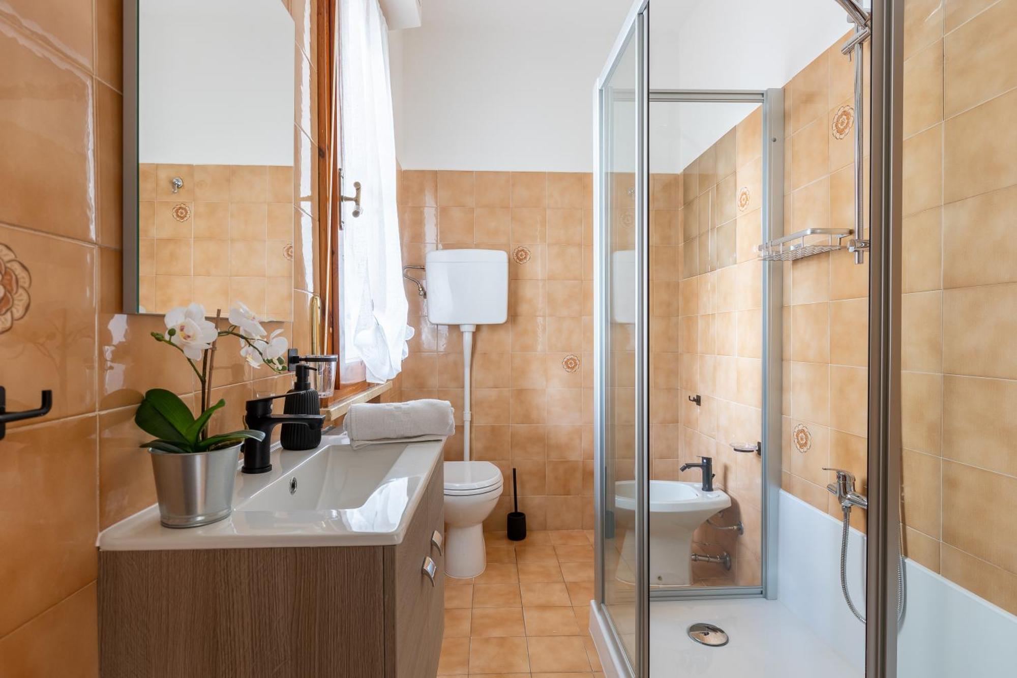 Apartment Cisanello - Comfy With Balcony! Pisa