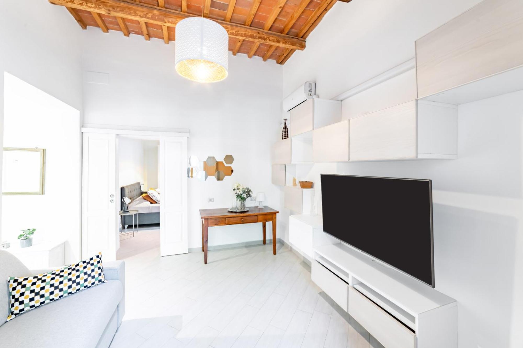 Apartment Hostly-garden House San Lorenzo-few Steps To Tower *