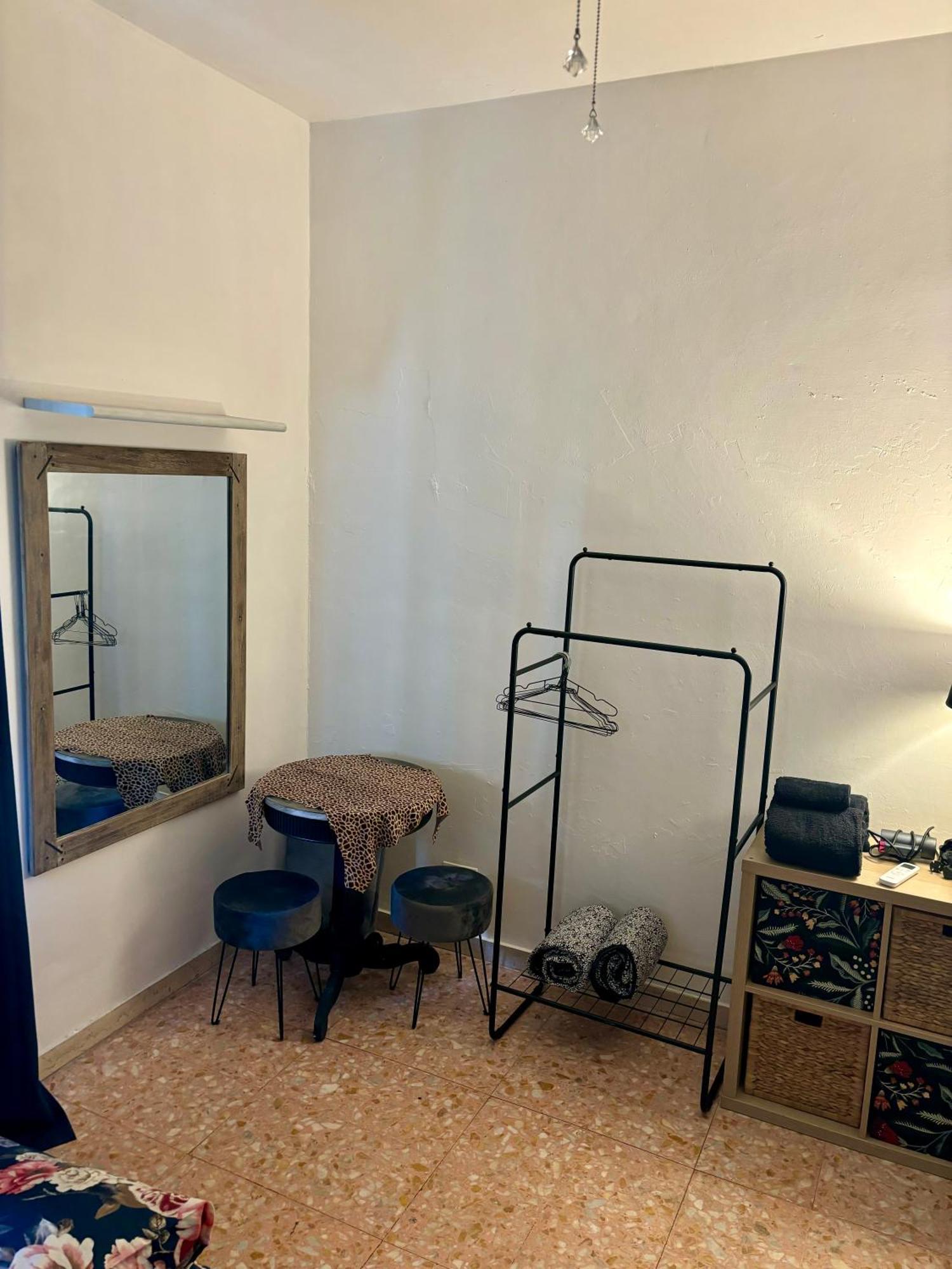 Live In - 250m Dalla Stazione Centrale Di Guest house