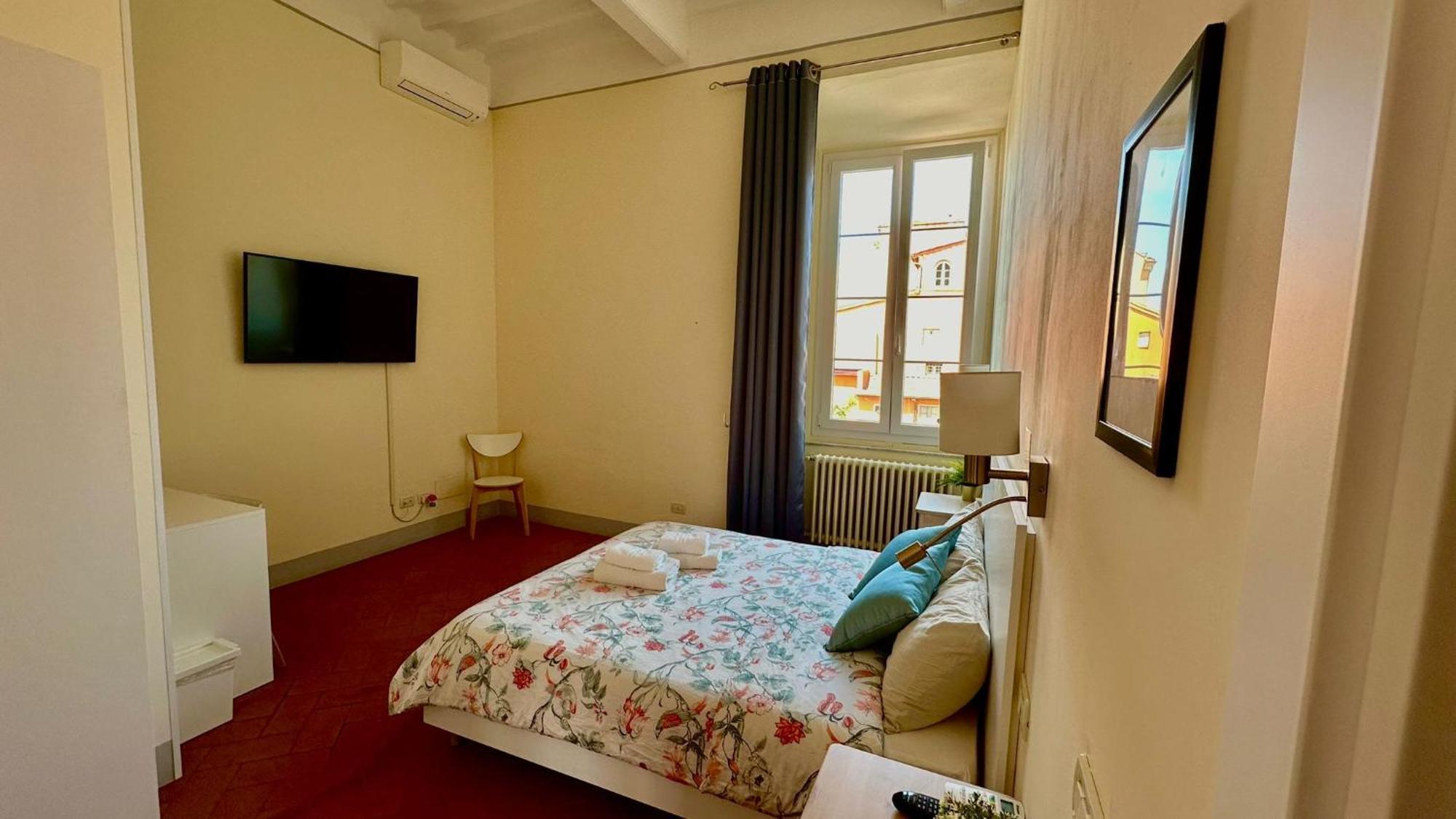 - Residenza D'epoca Piazza Cairoli Bed & Breakfast Pisa