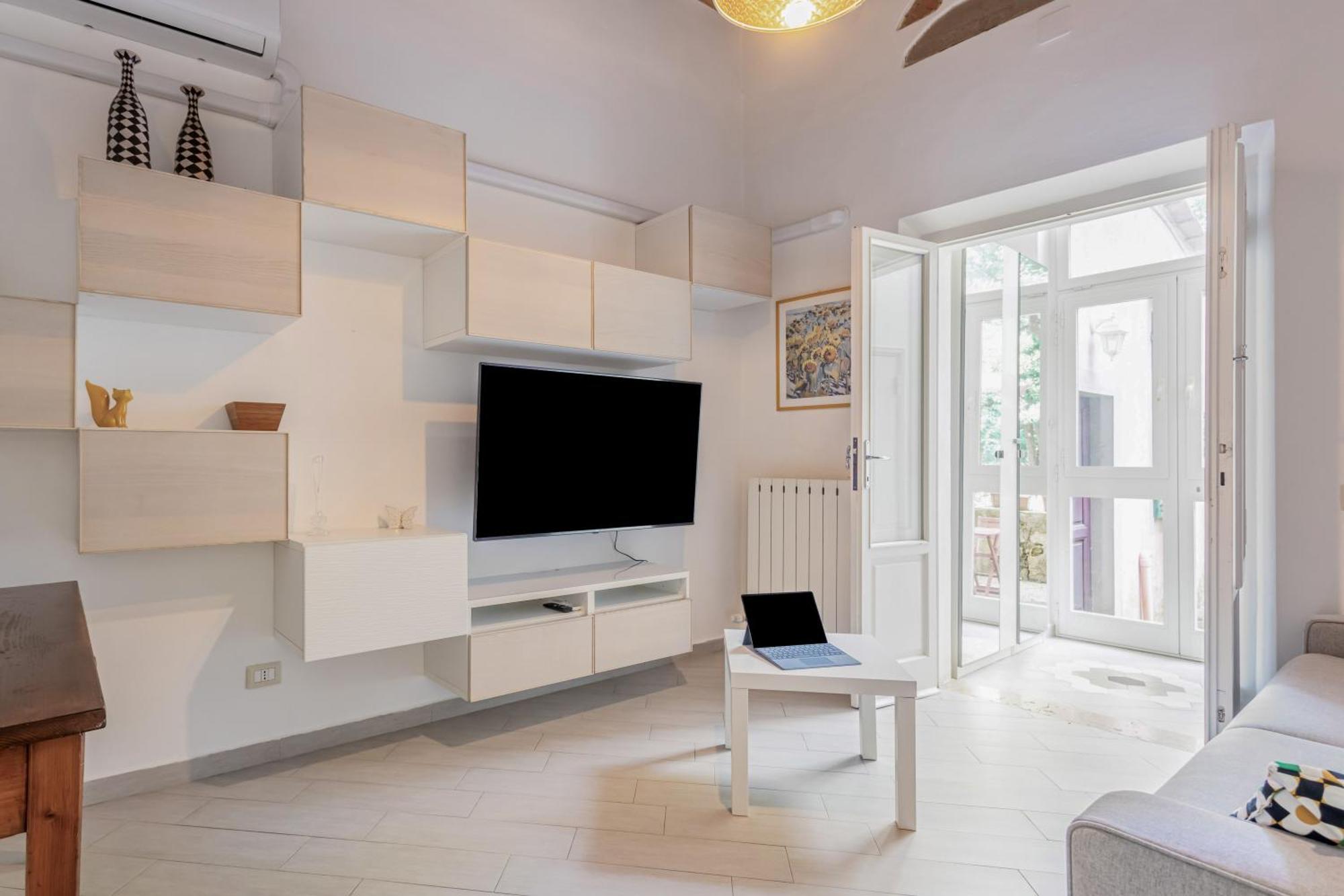 Apartment Hostly-garden House San Lorenzo-few Steps To Tower *