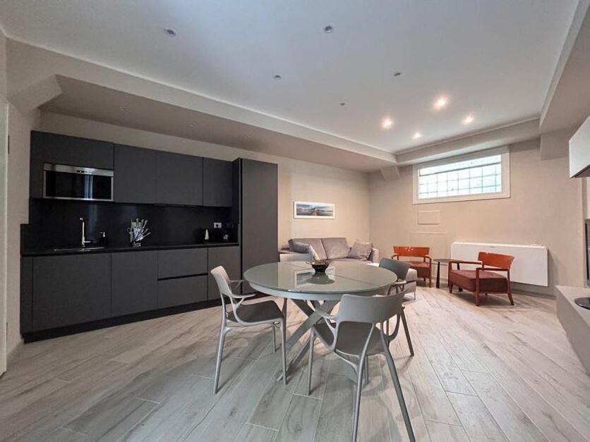 Apartment Homeby, Modern Loft *