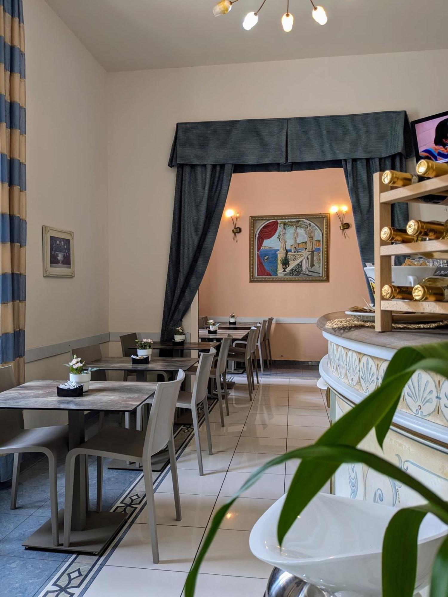 Athena Hotel