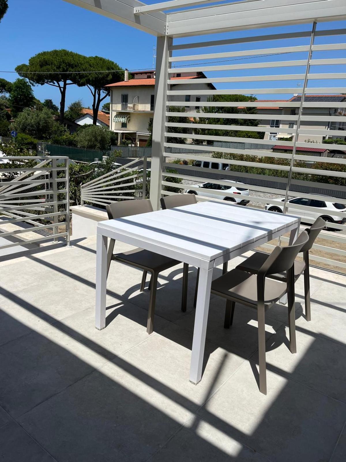 Apartment In A Tirrenia, Eleganza E Comfort A Pochi Passi Dal Mare *