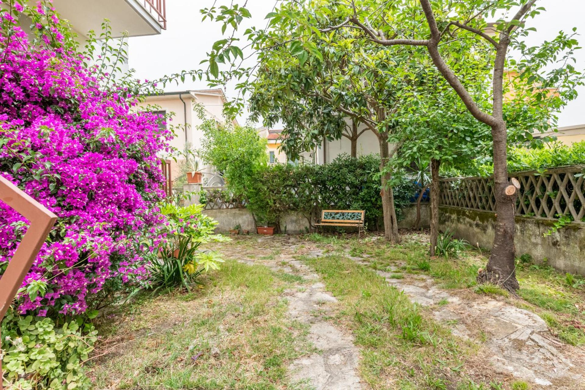 Garden House,pisa *