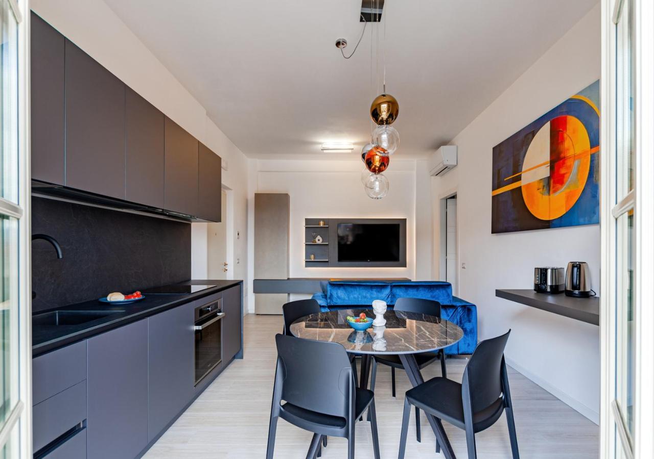 Apartment Tower View Luxury On The River *