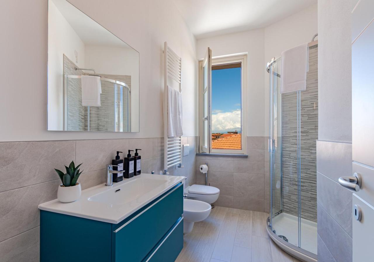 Tower View Luxury On The River Apartment
