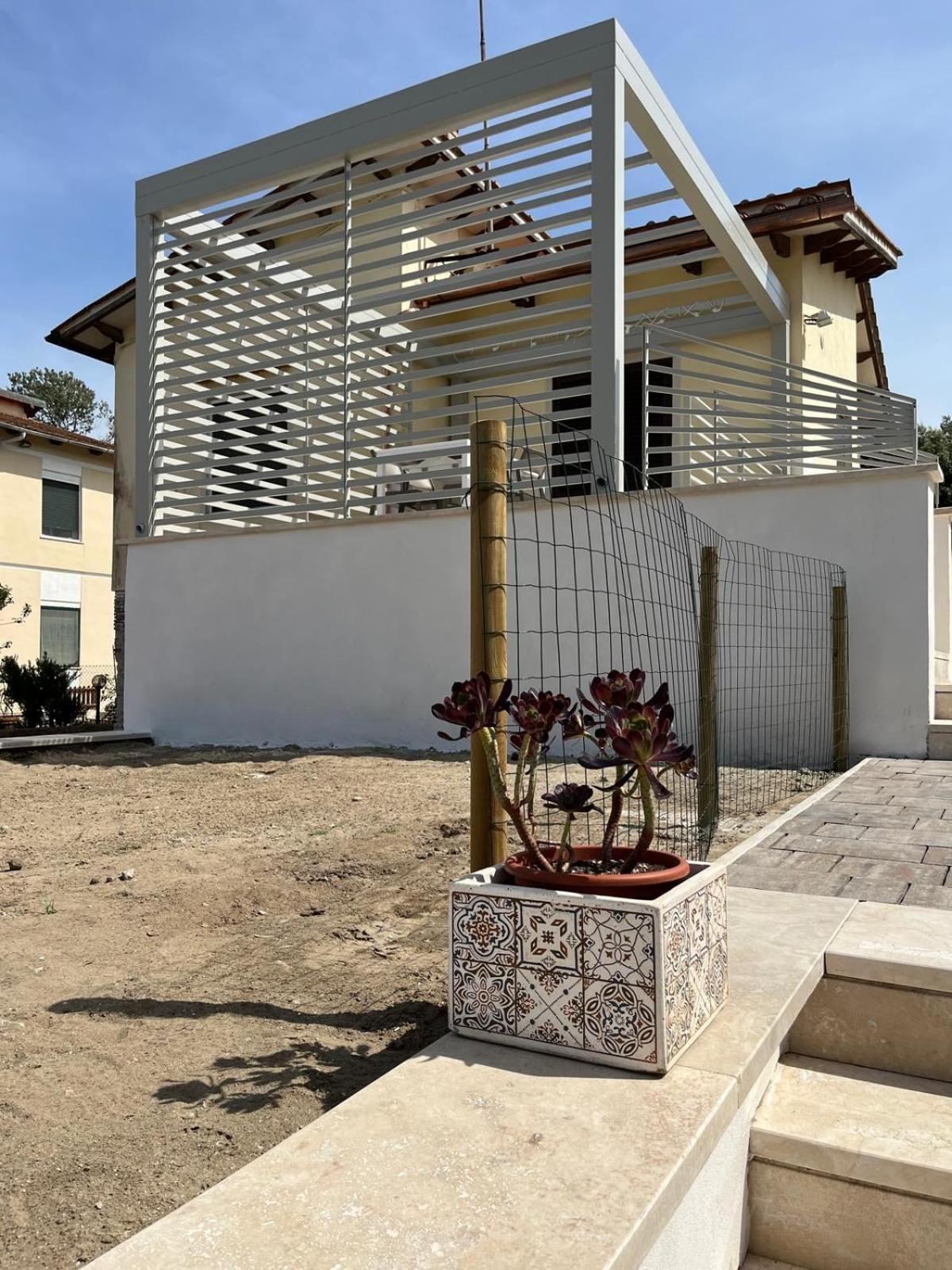 In A Tirrenia, Eleganza E Comfort A Pochi Passi Dal Mare * Pisa