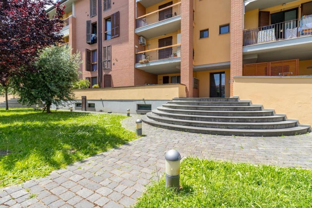 Appartamento Airport-train Station Ac Free Parking