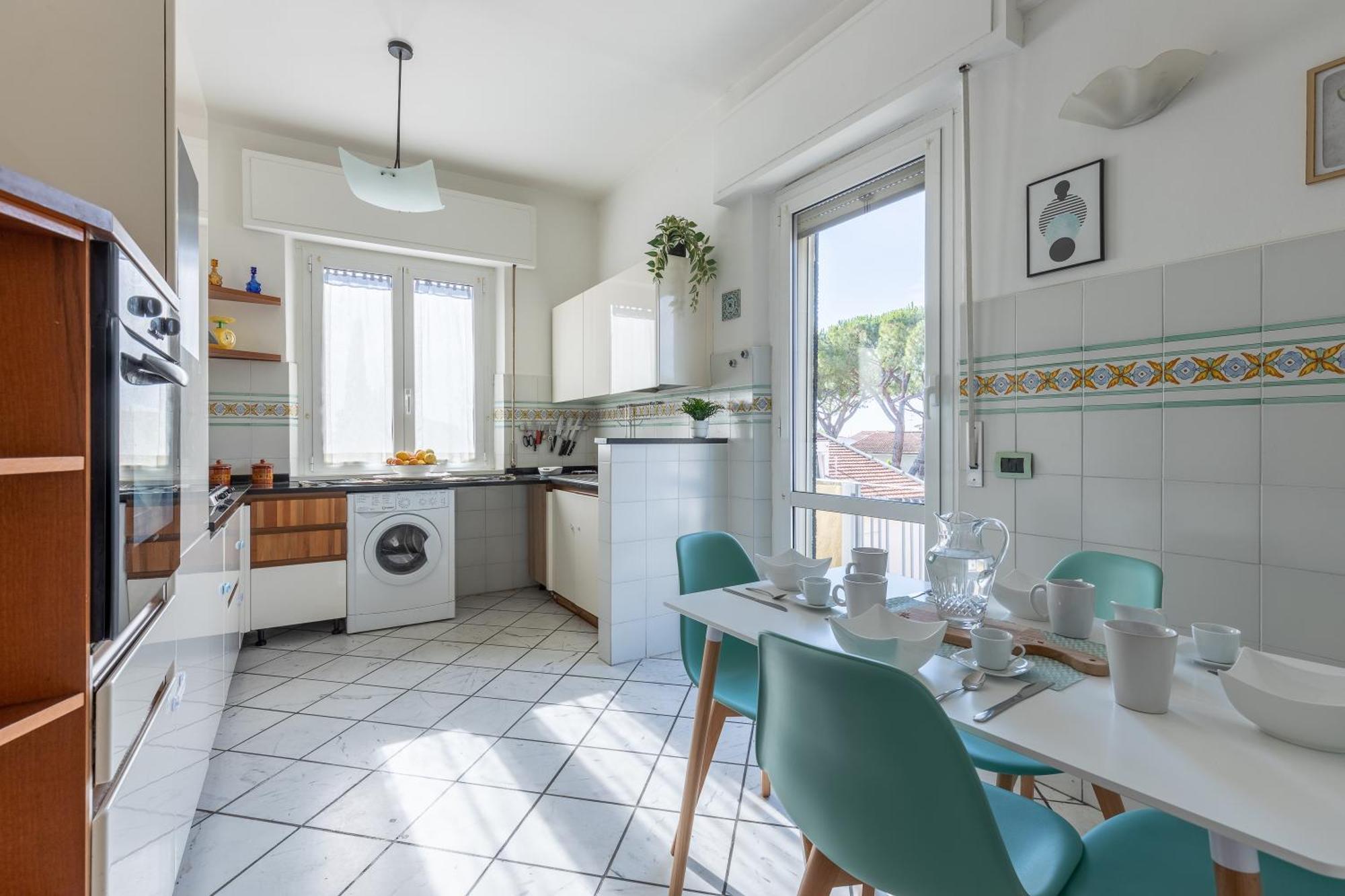 Porta A Lucca - Bright With Balcony Apartment Pisa