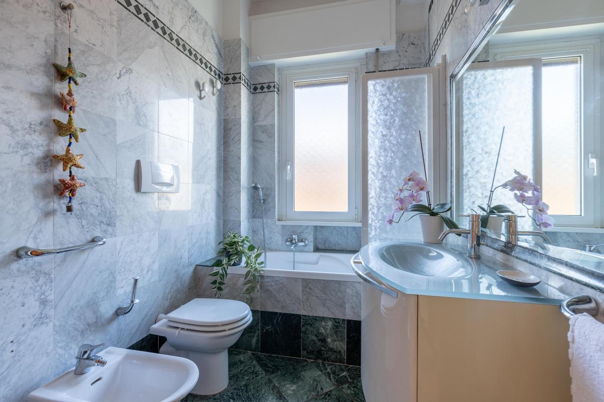 Apartment Porta A Lucca - Bright With Balcony