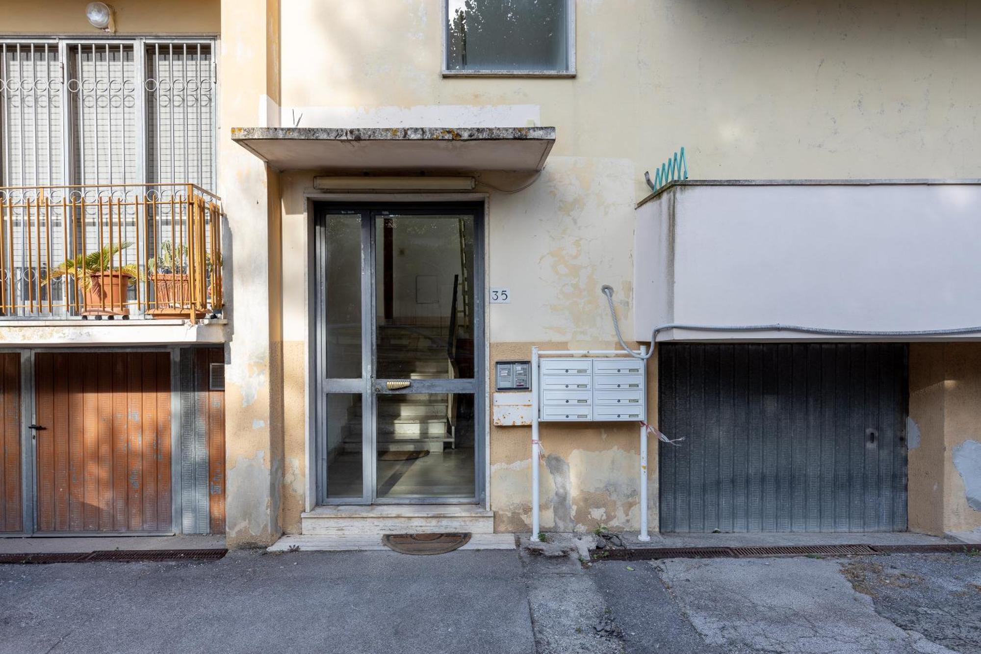 Porta A Lucca - Bright With Balcony Apartment *