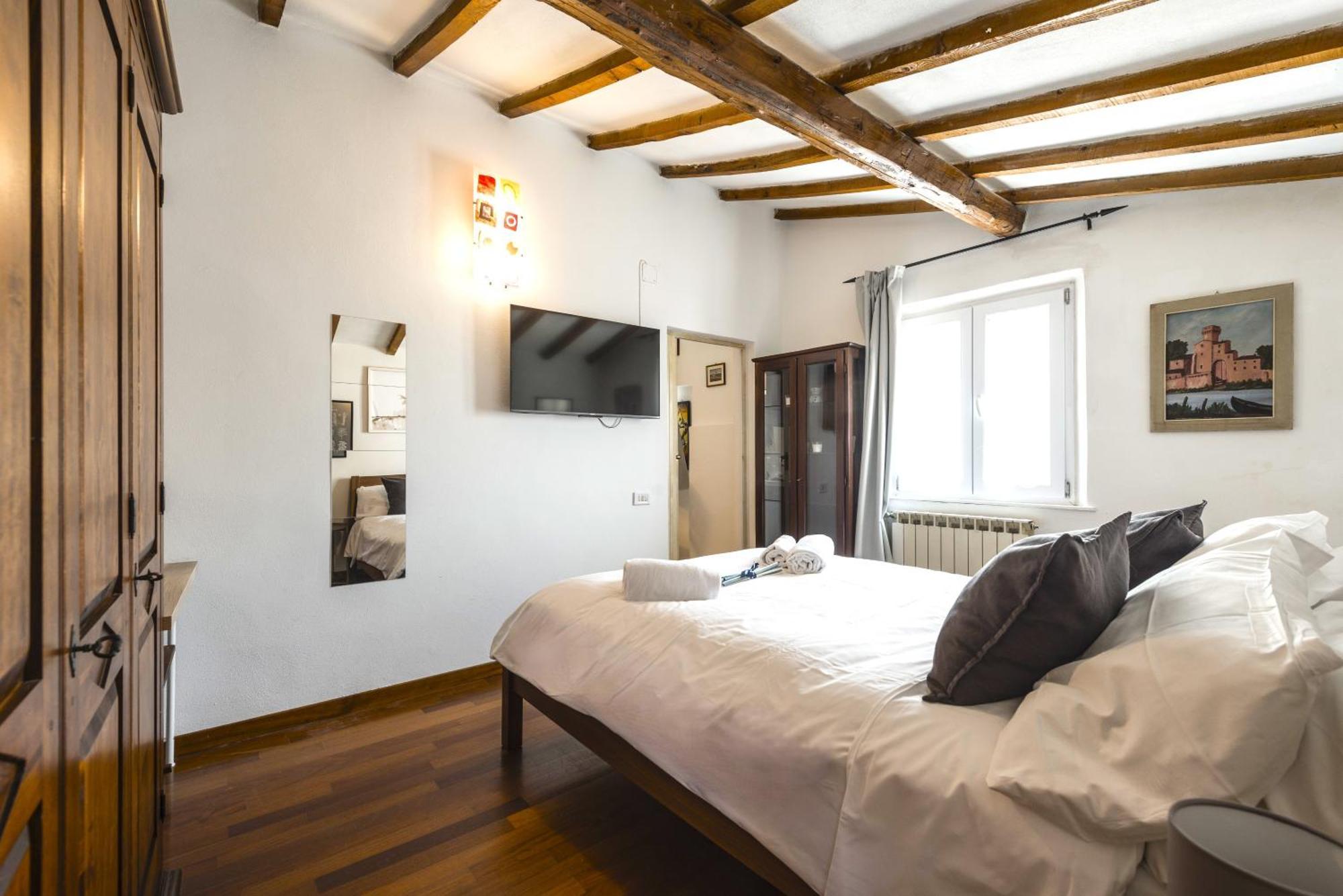 Hostly - La Spina Appartement