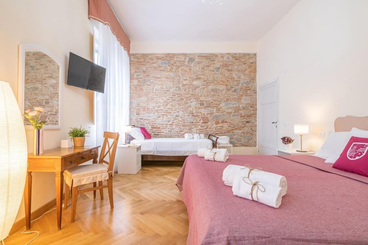 Lh Casa Dora Gasthof