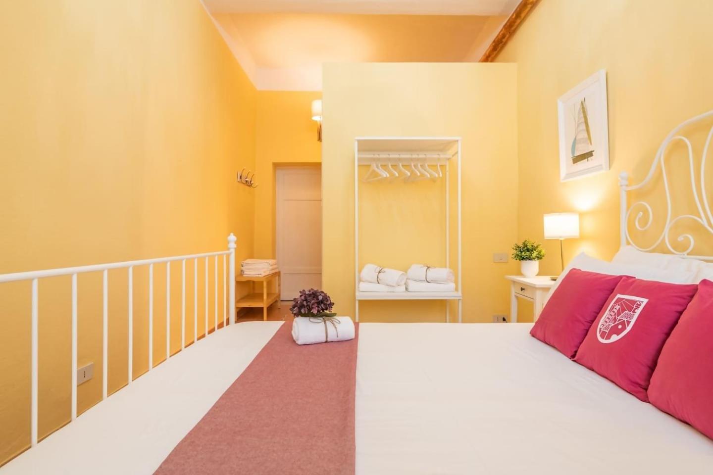 Lh Casa Dora