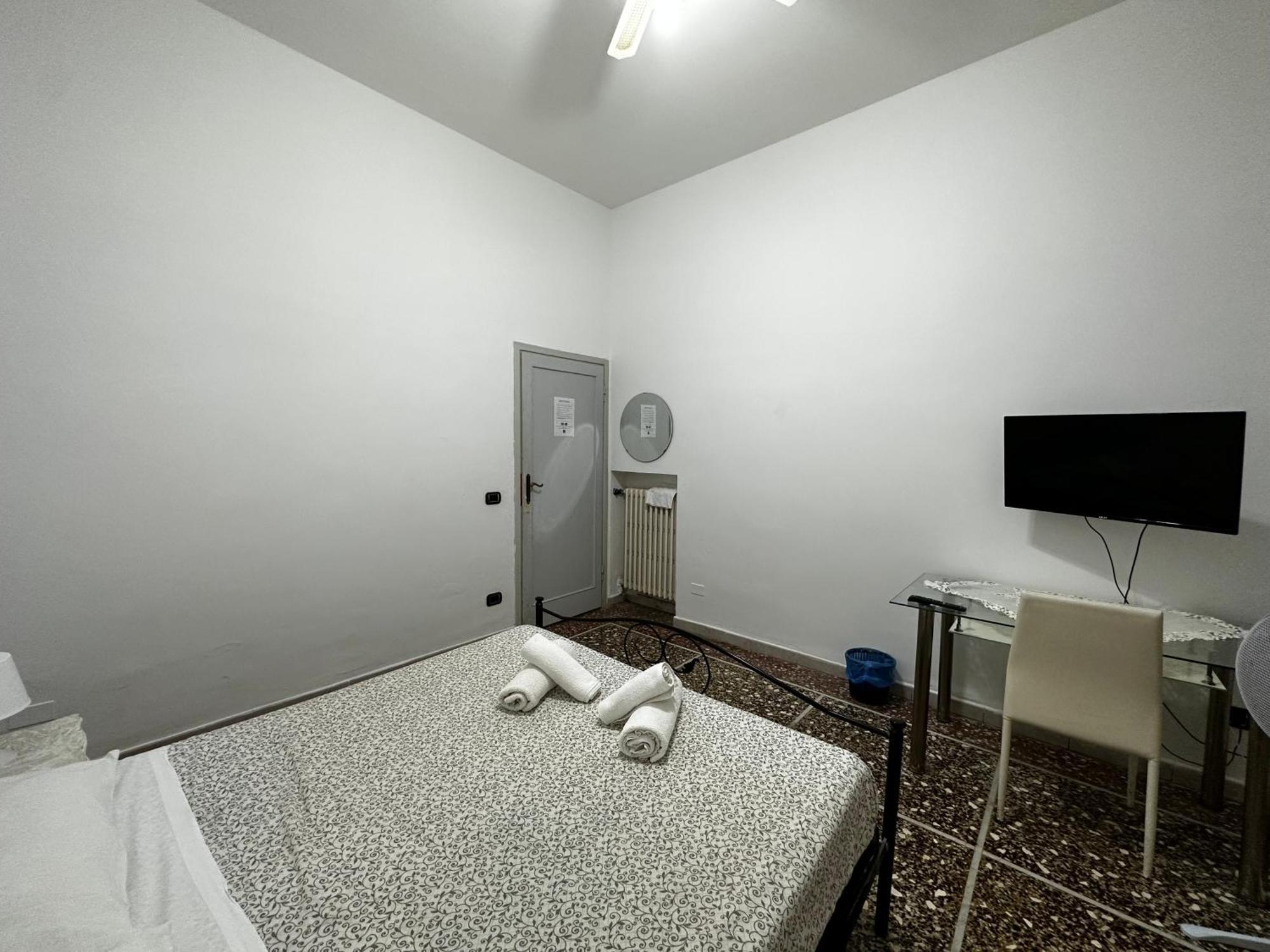 Gare 2 Bed & Breakfast Pisa