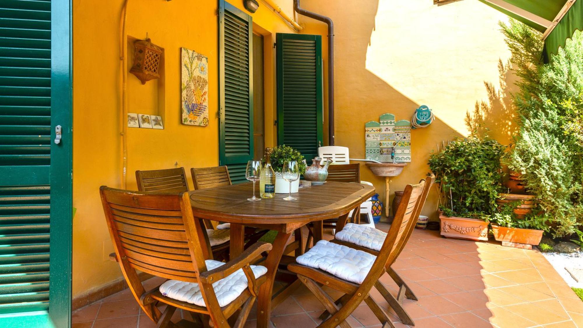 Hostly-la Casa Di Marta-two Steps From The Tower *