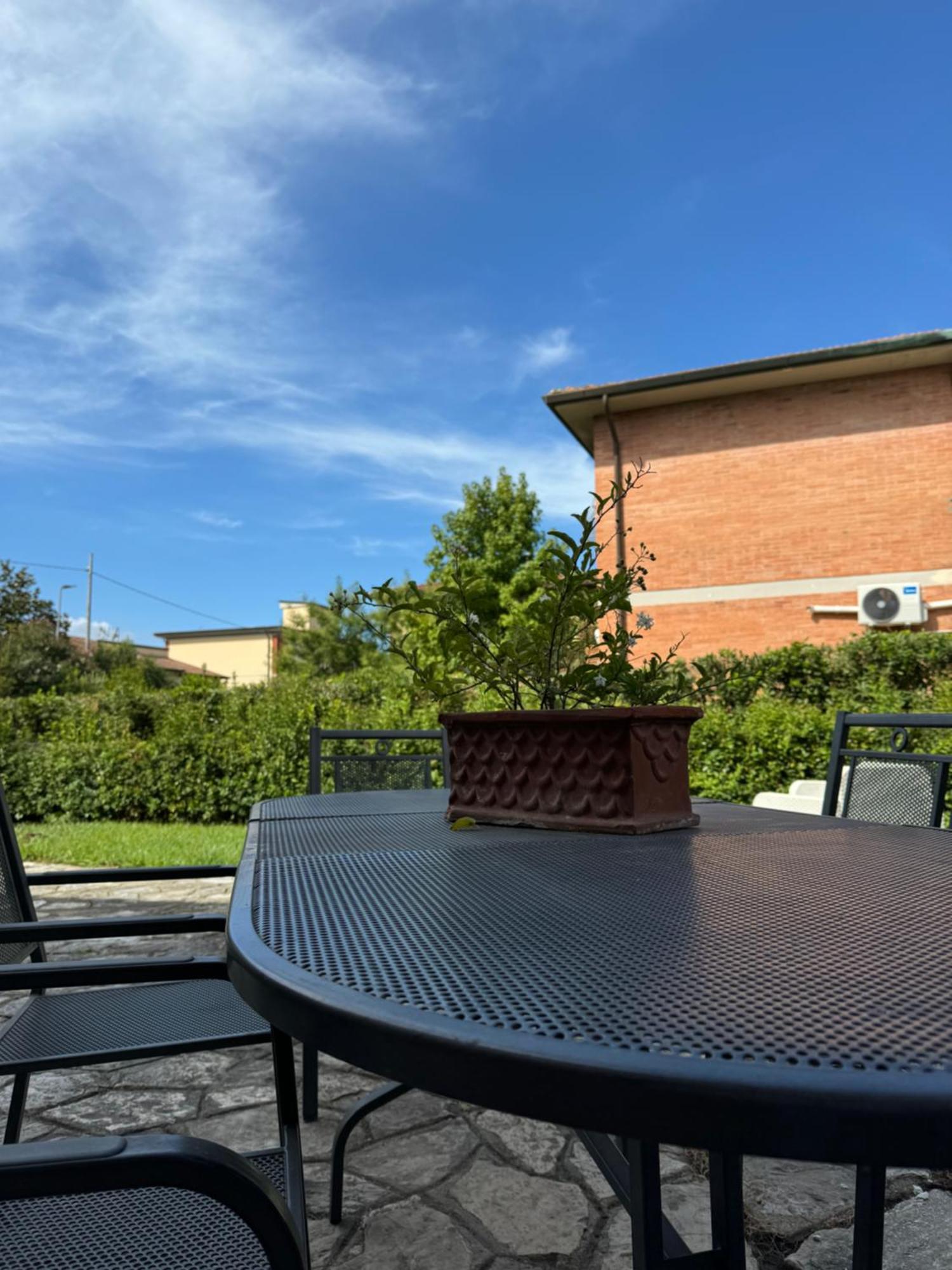 Lucy's House, Elegante Rustico Con Tutti I Comfort Moderni A Pisa