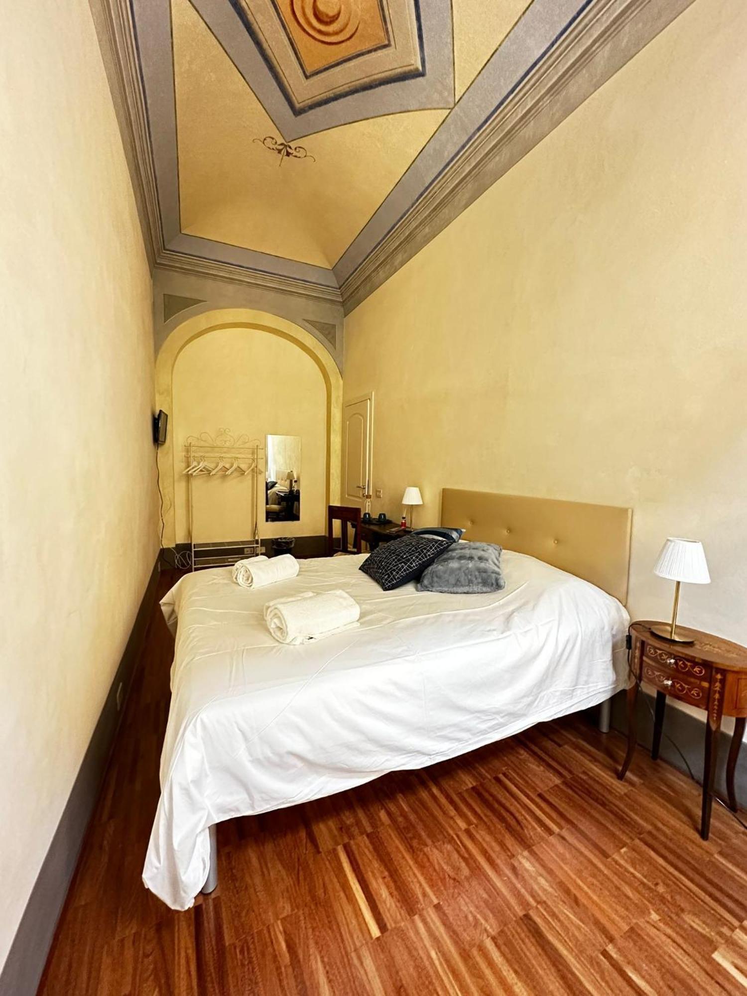 The Street River Guest house Pisa