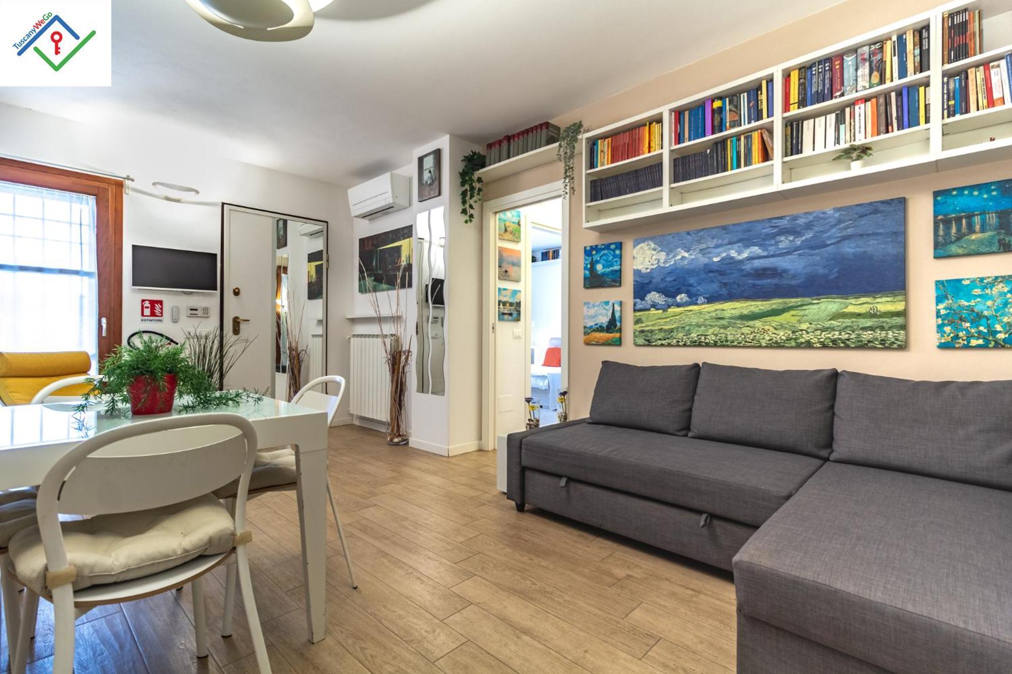 House Of Paintings By Tuscanywego Pisa