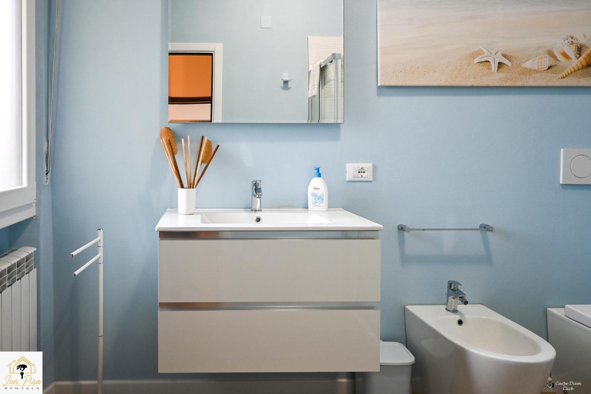 Apartment - The Modern Flat