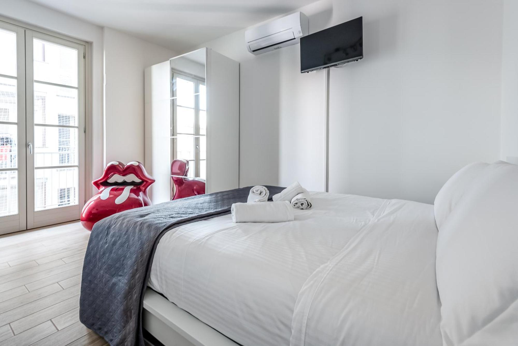 Hostly-giugio's House-lungarni And Town Center Apartment Pisa