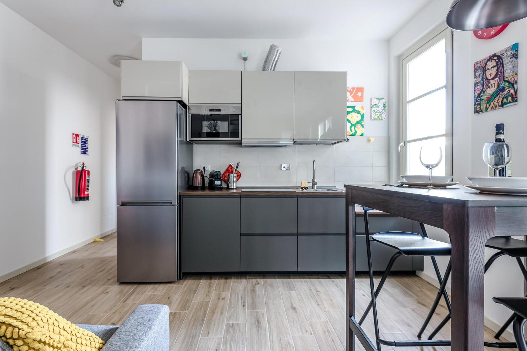 Apartment Hostly-giugio's House-lungarni And Town Center