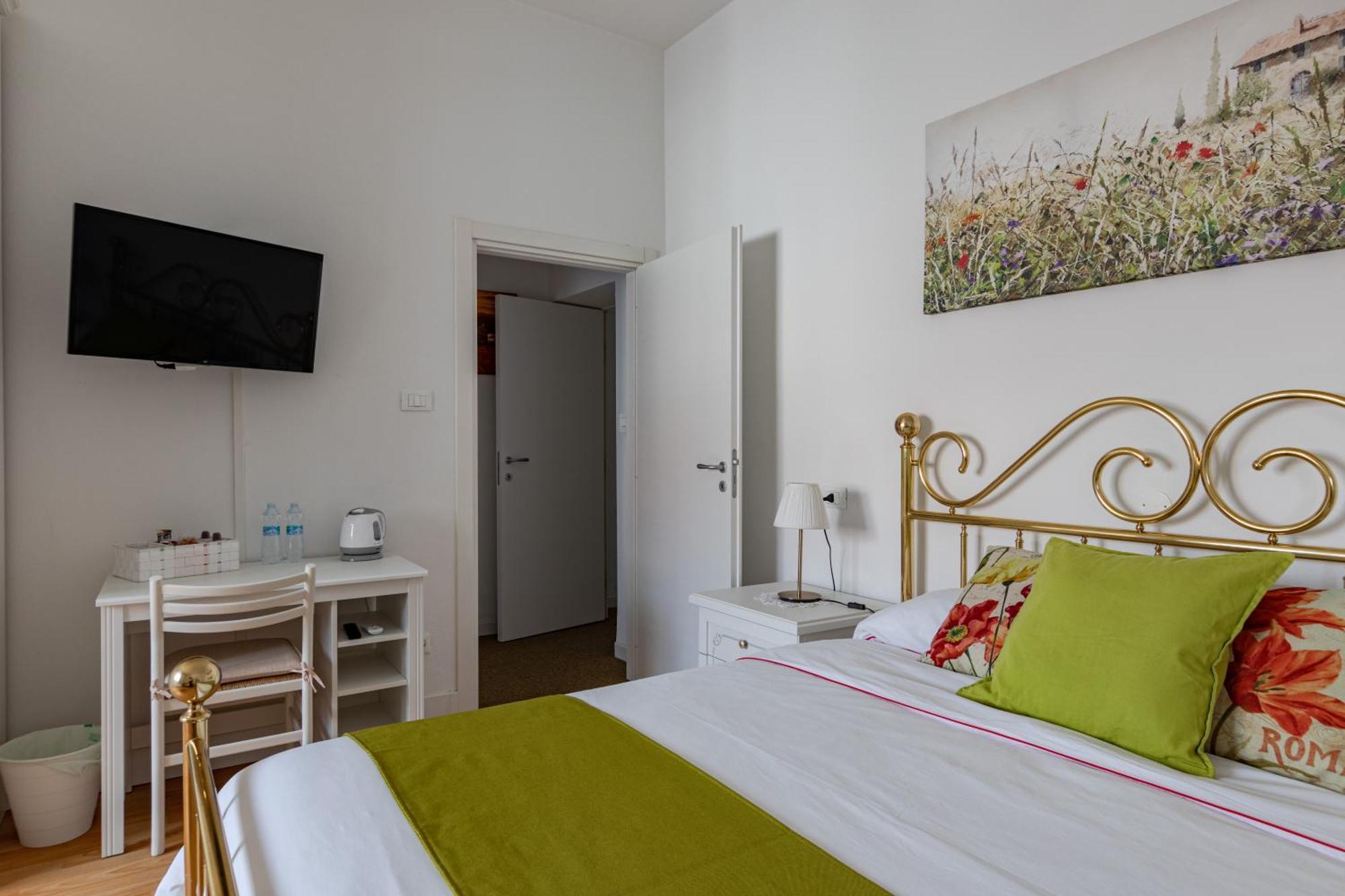 Pit Stop, Con Bagno Privato, Parcheggio E Clima Homestay Pisa