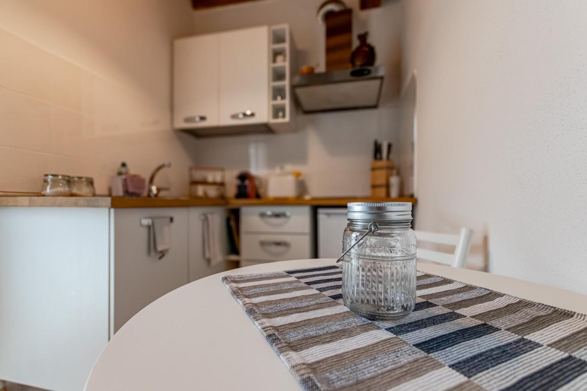 Pit Stop, Con Bagno Privato, Parcheggio E Clima Homestay Pisa