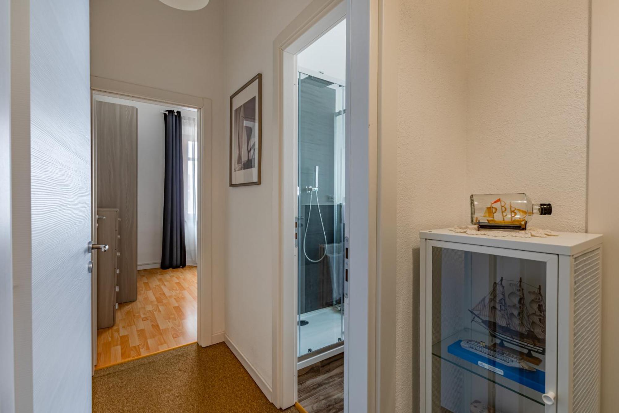 Pit Stop, Al Primo Piano Con Clima E Bagno Privato * Pisa