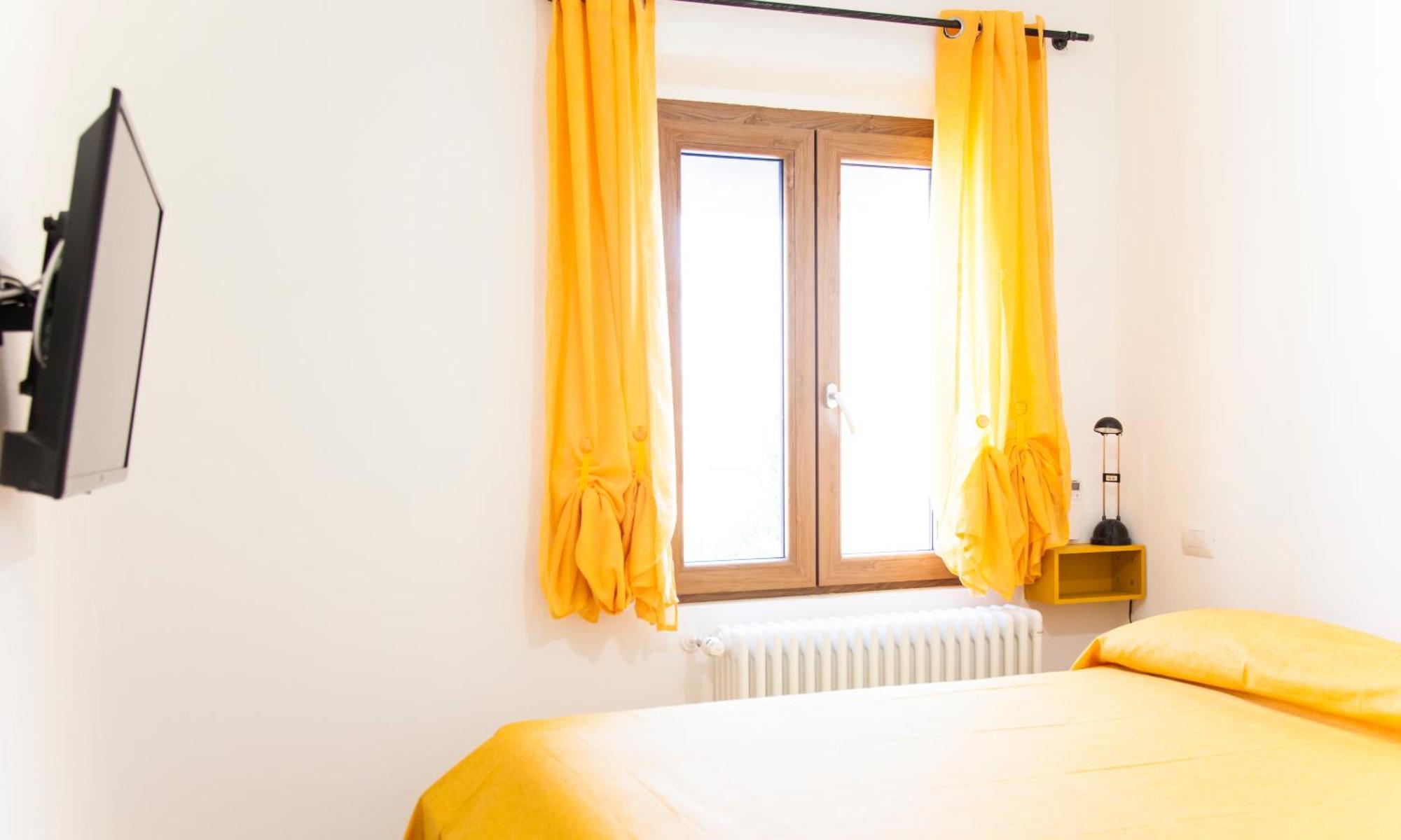 Gasthuis Yellow