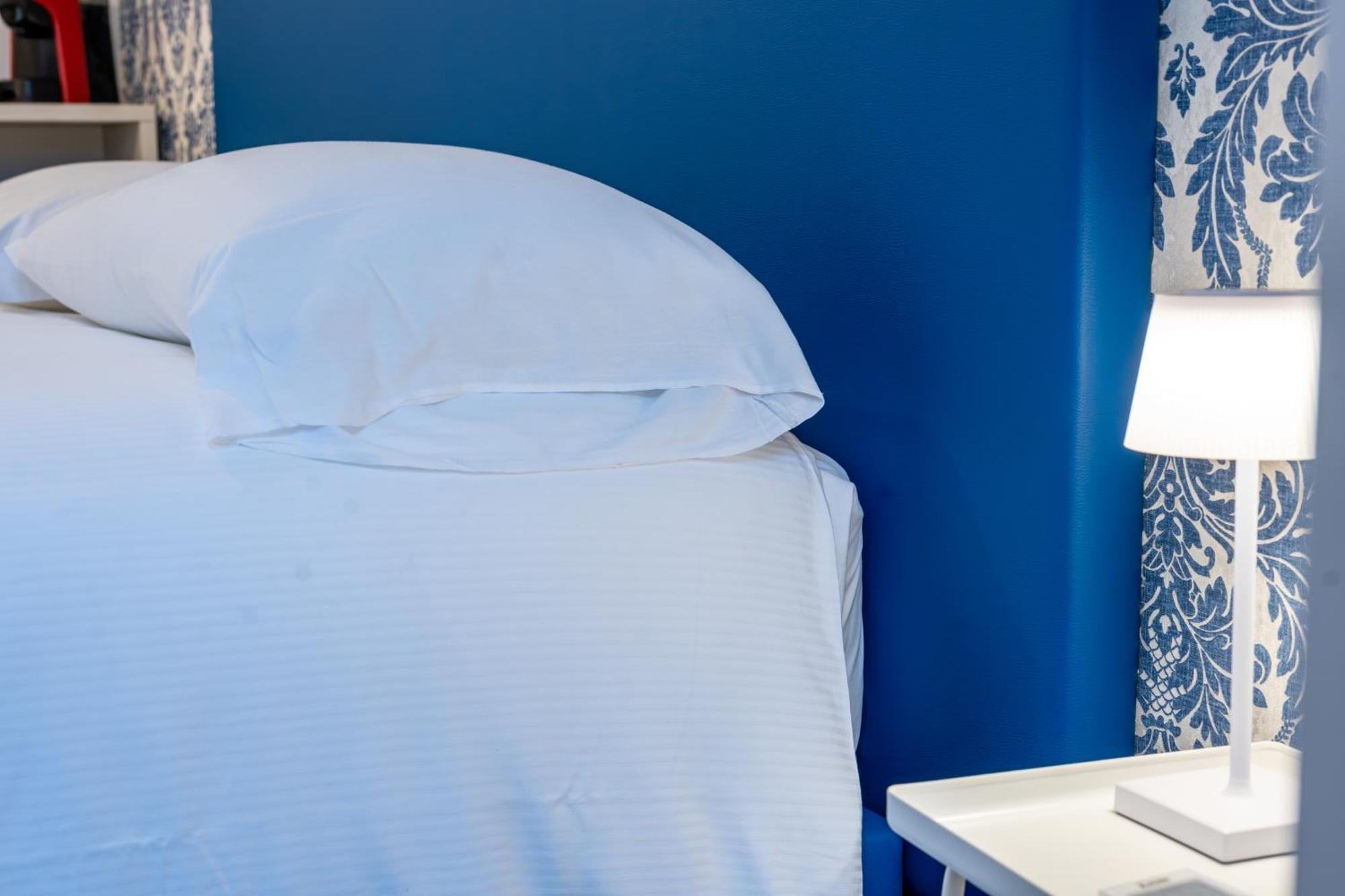 Bed & Breakfast Via Corsica 10 *