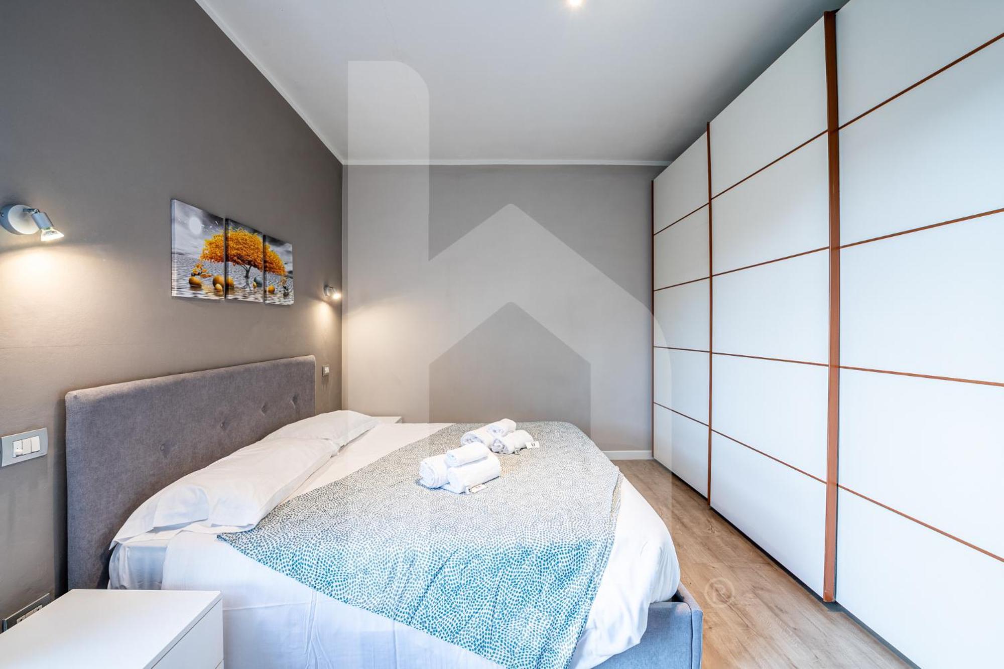 Homiday- Free Parking - Design Flat - Ospedale Cisanello Apartamento